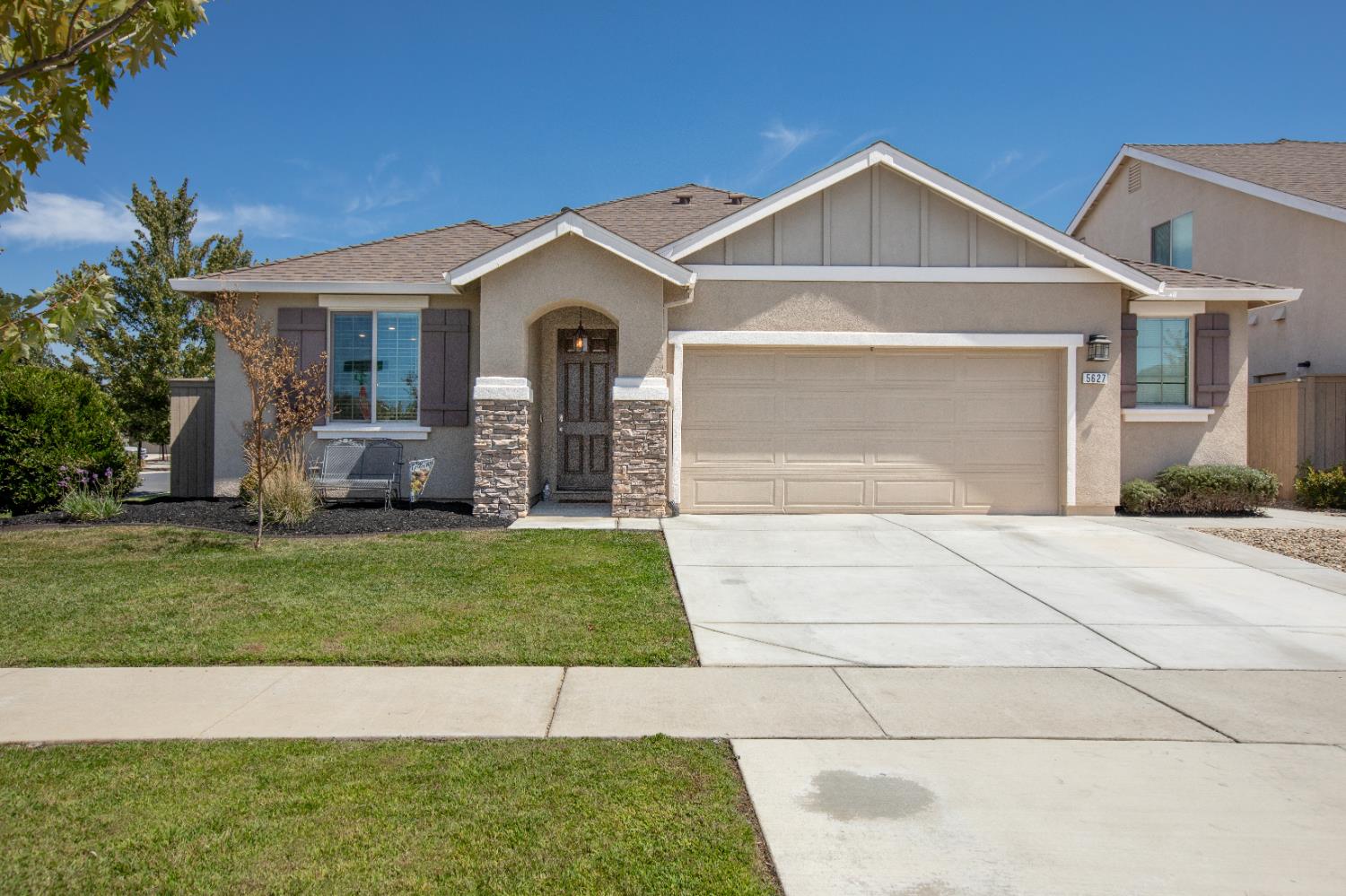 5627 Harcrest Drive — photo