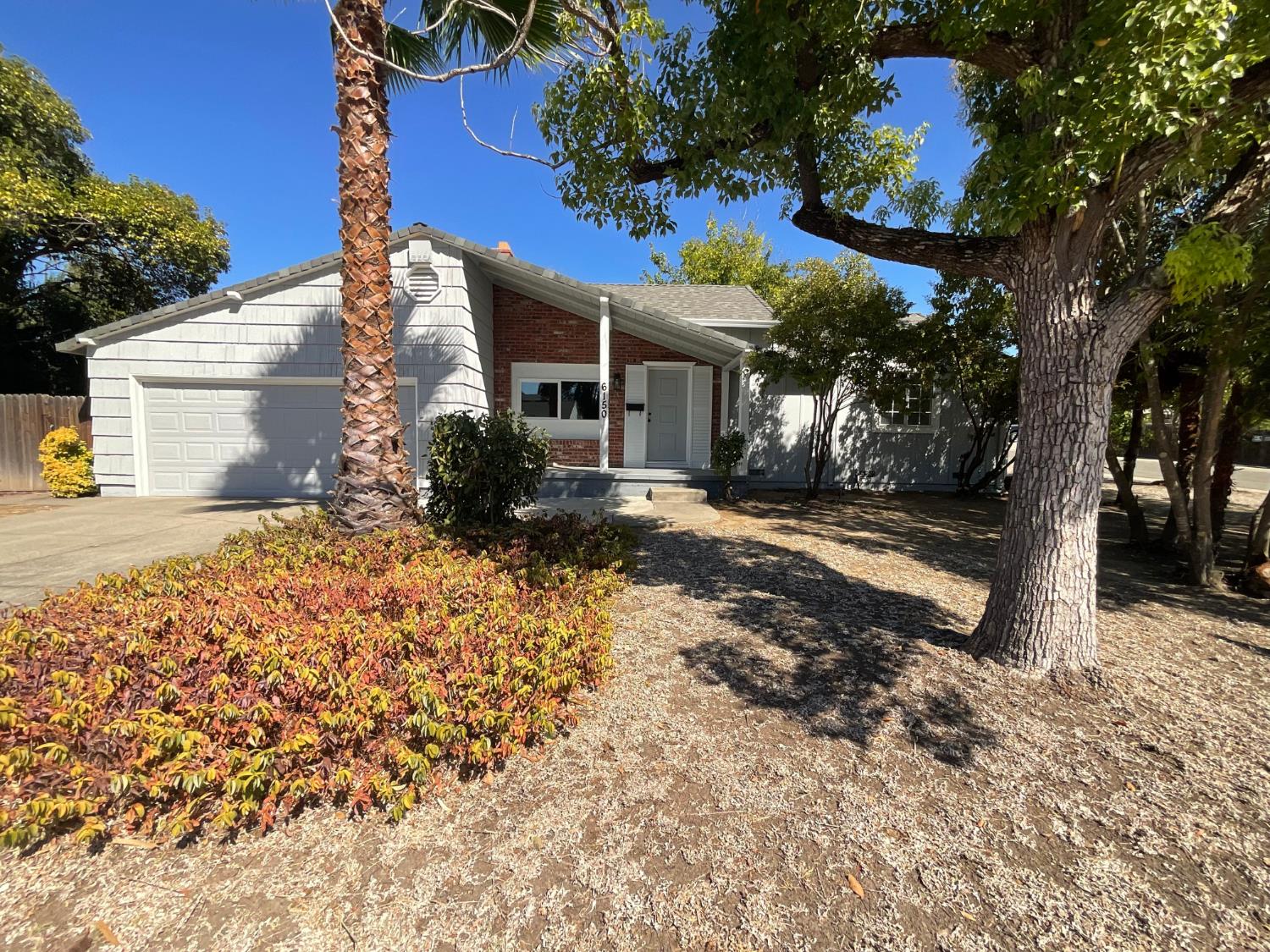 6150 Parkoaks Drive — photo