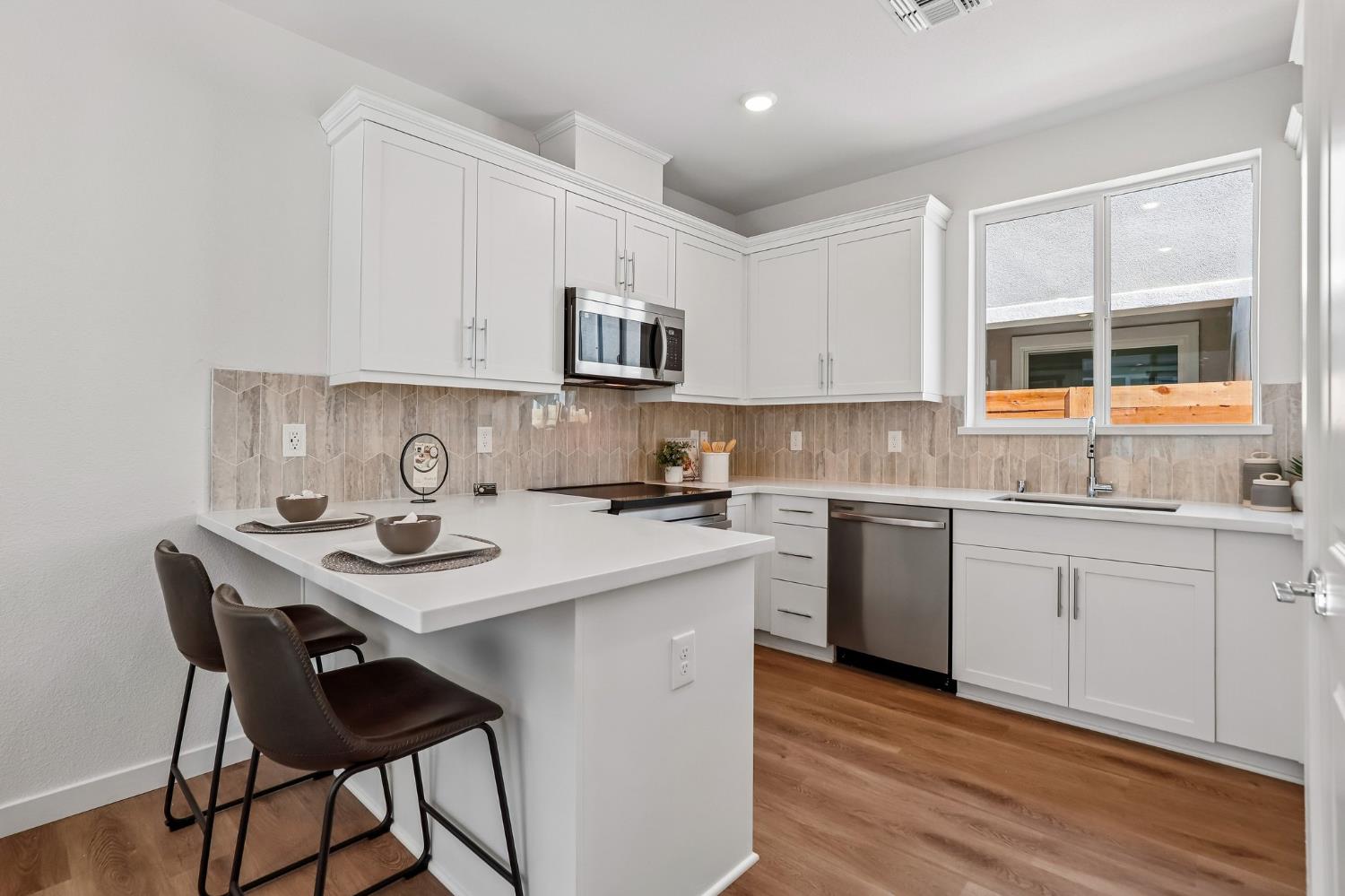 6409 Ventris Walk — photo