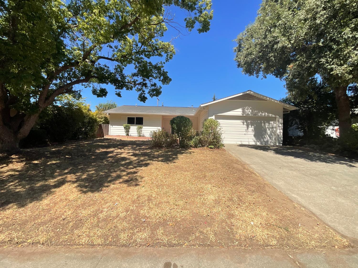 5313 Fernwood Way — photo