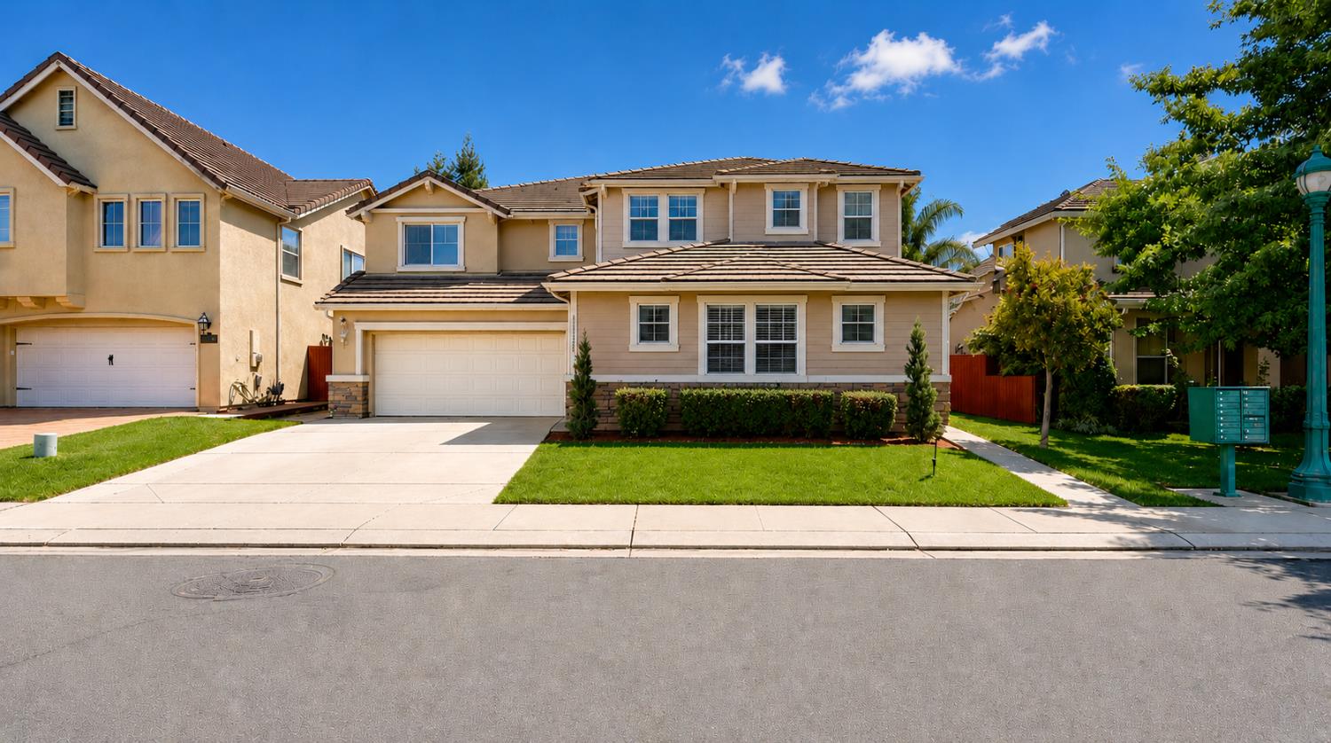 206 River Pointe Drive — photo