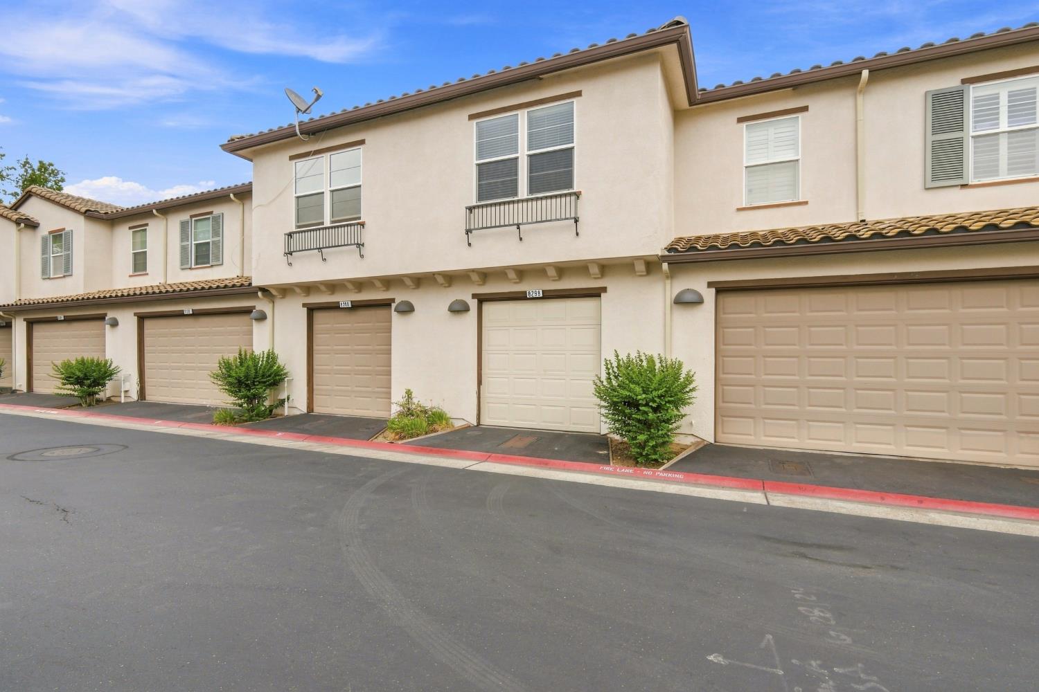8298 Crystal Walk Circle 5 — photo
