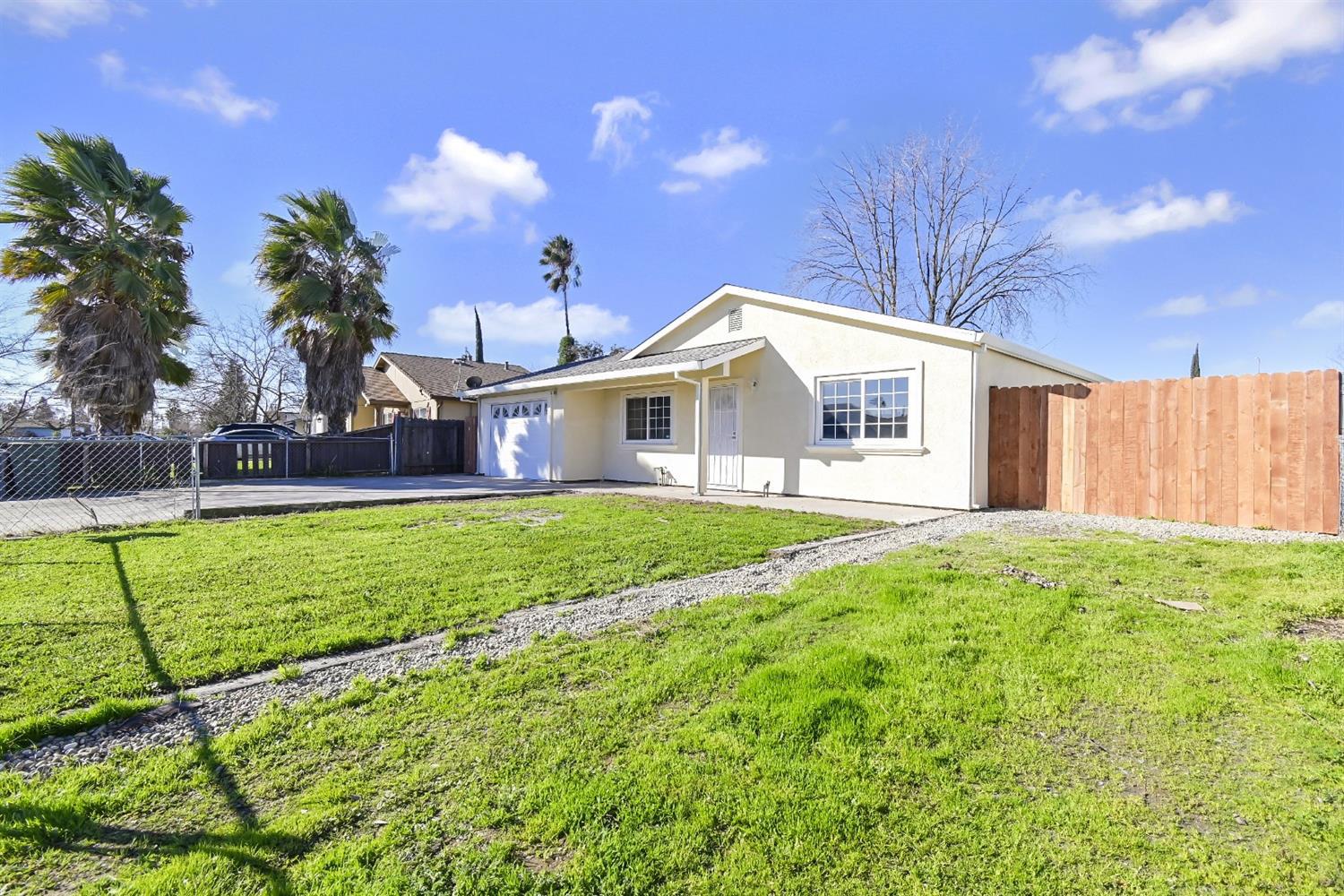 4330 Evelyn Drive — photo