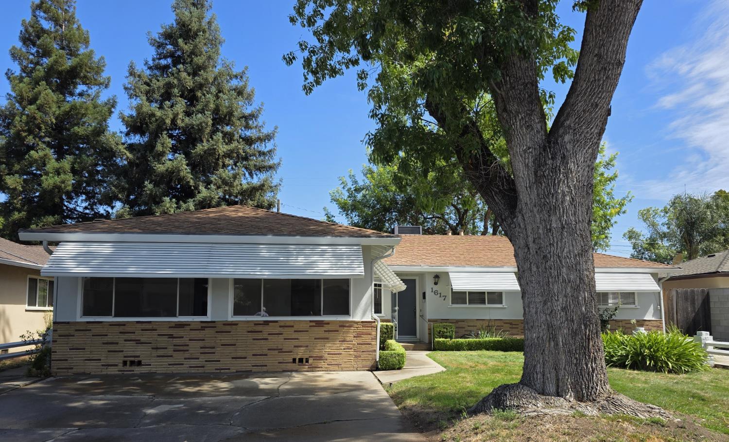 1617 Ashwood Drive — photo