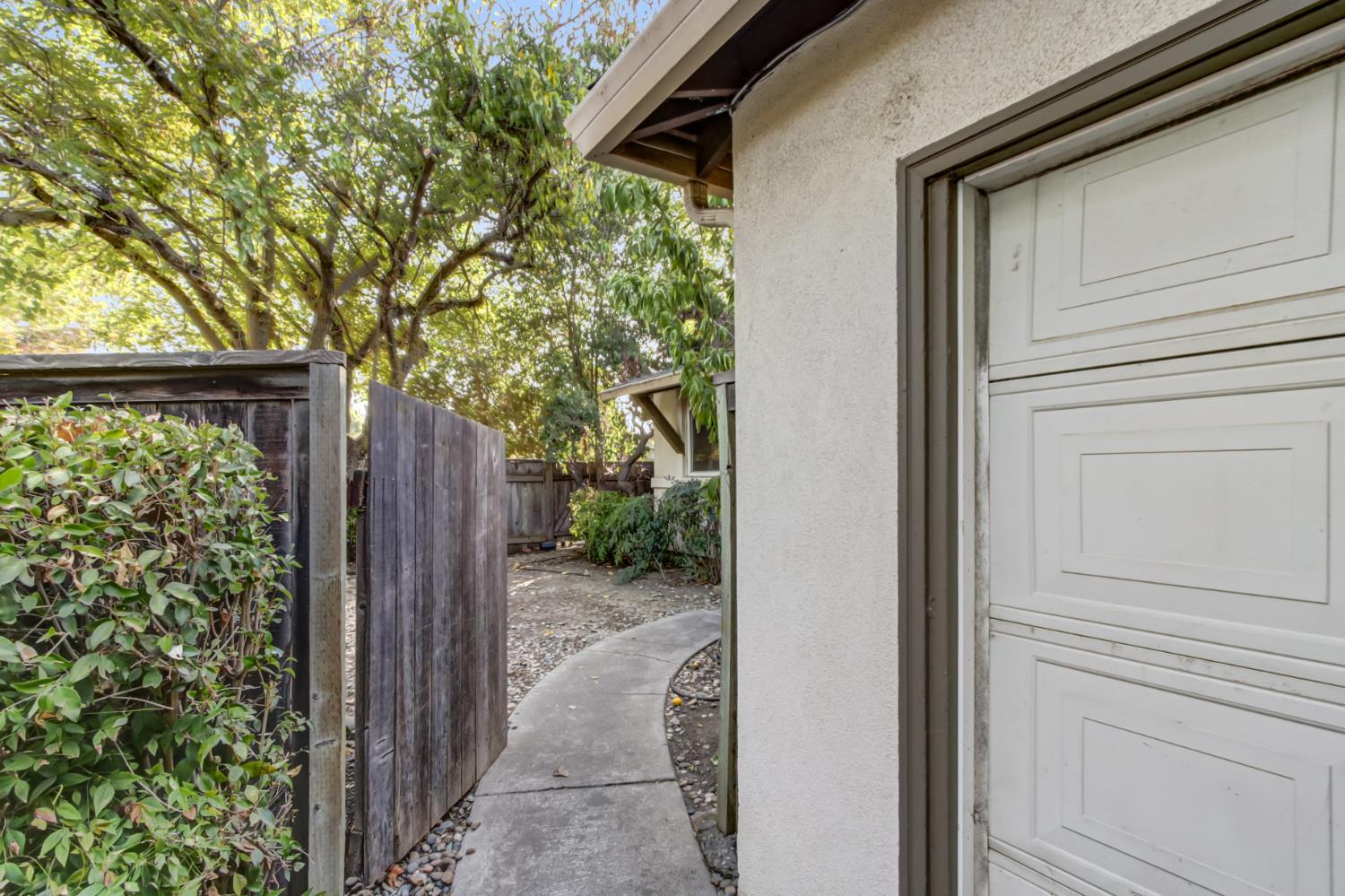 1619 Pole Line Road, Davis, CA 95618 — photo 2
