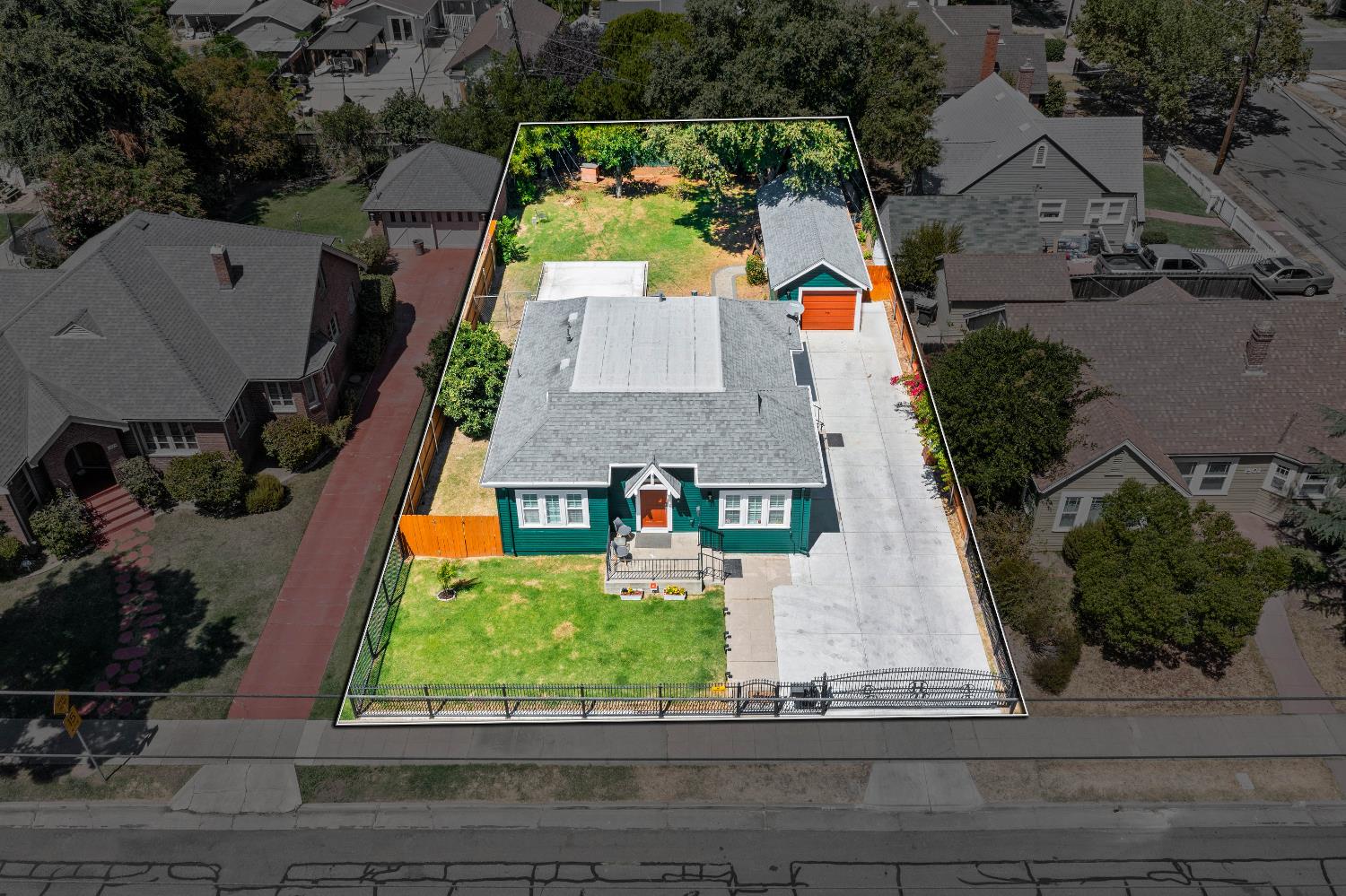 1515 W Harding Way — photo