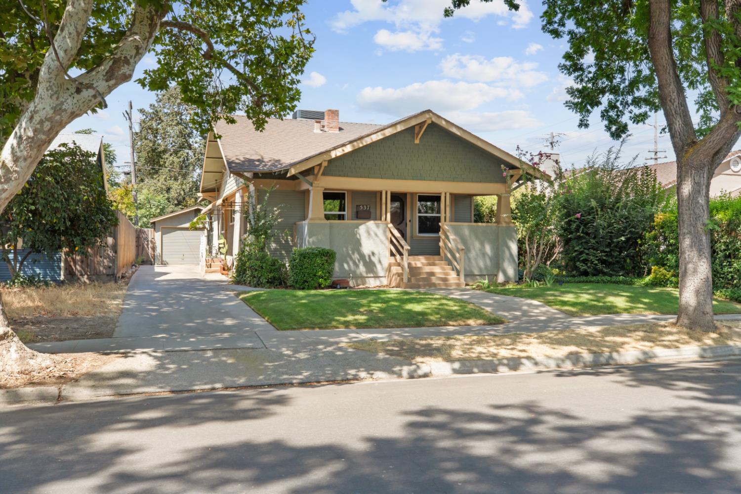 537 Melrose Street — photo