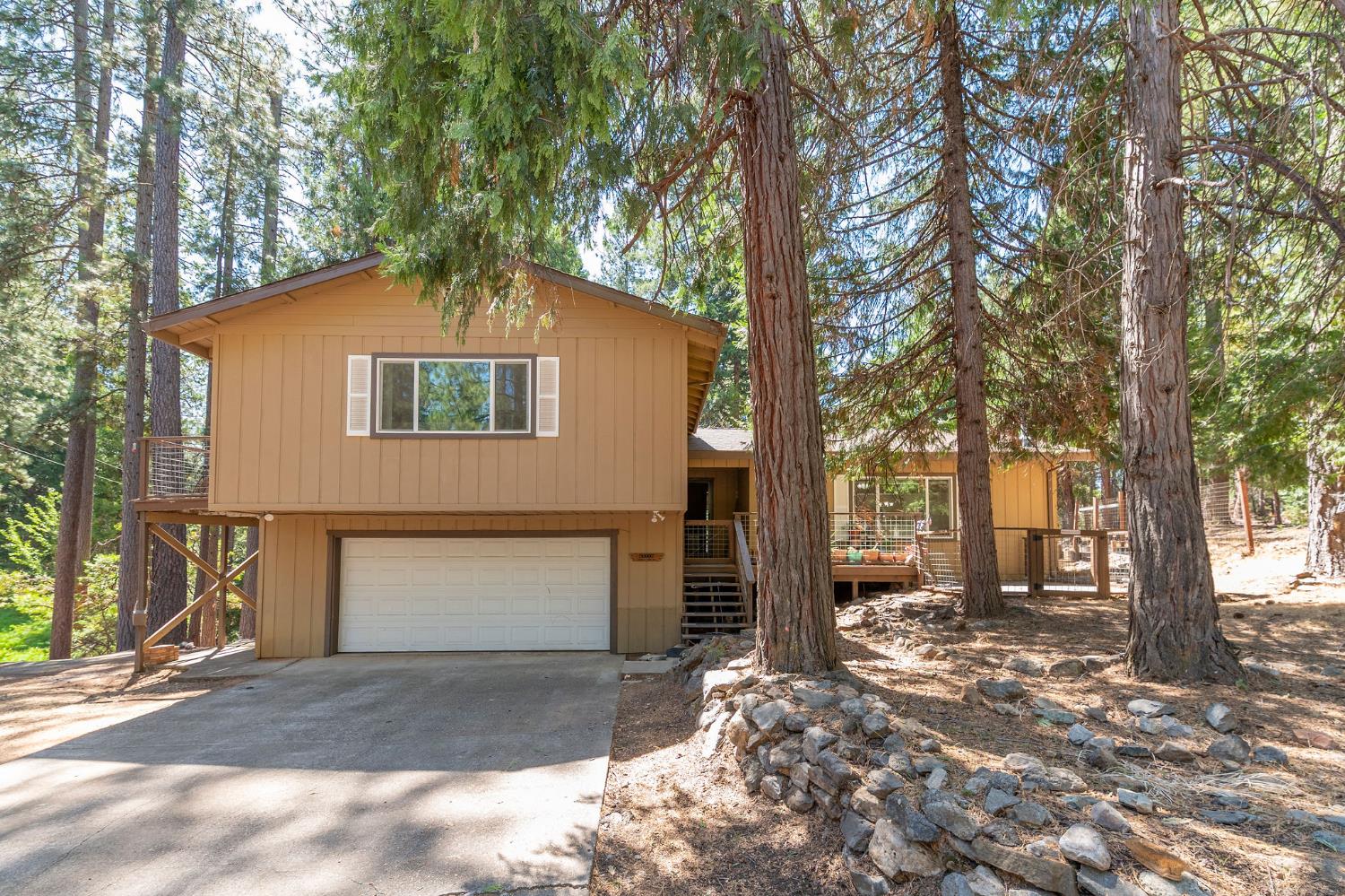 25170 Sugar Pine Drive — photo