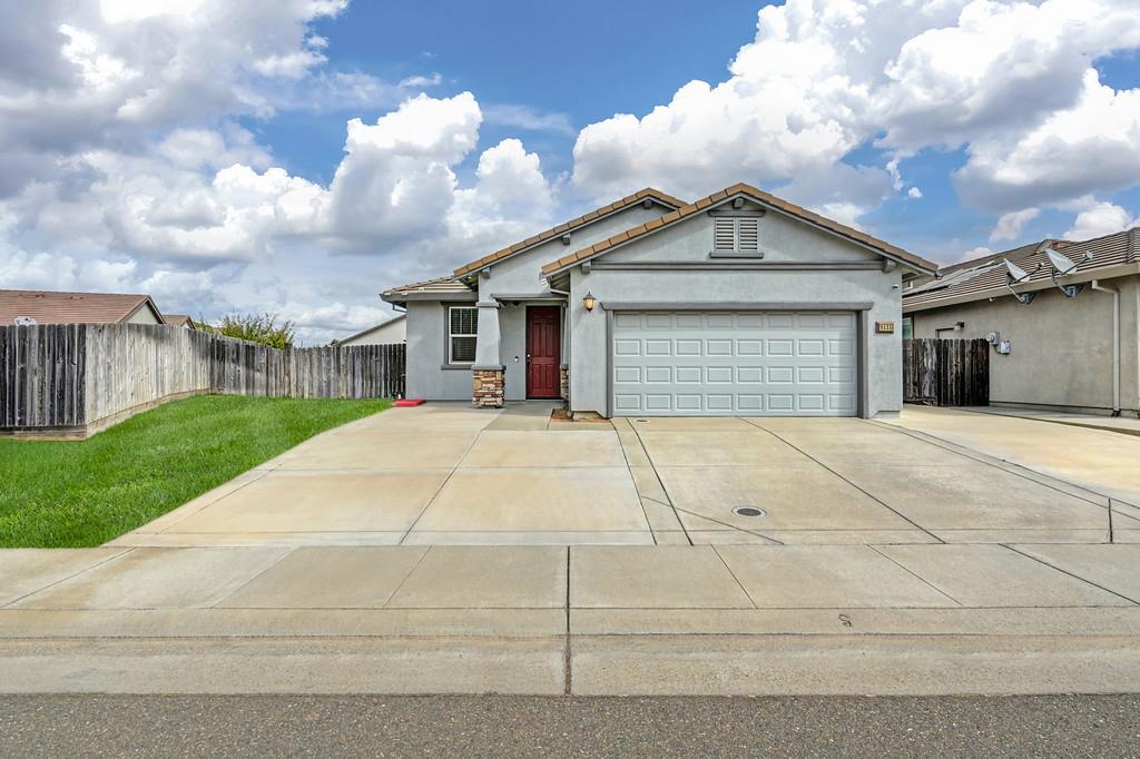 9535 Blue Mountain Way — photo