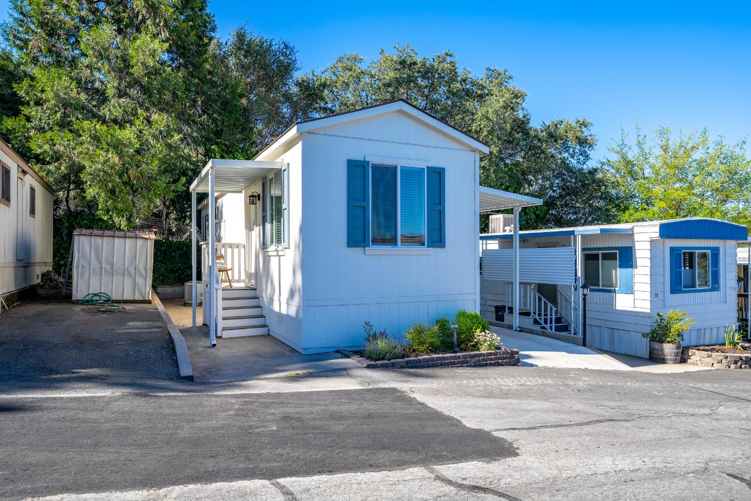 2540 Grass Valley Hwy 72 — photo