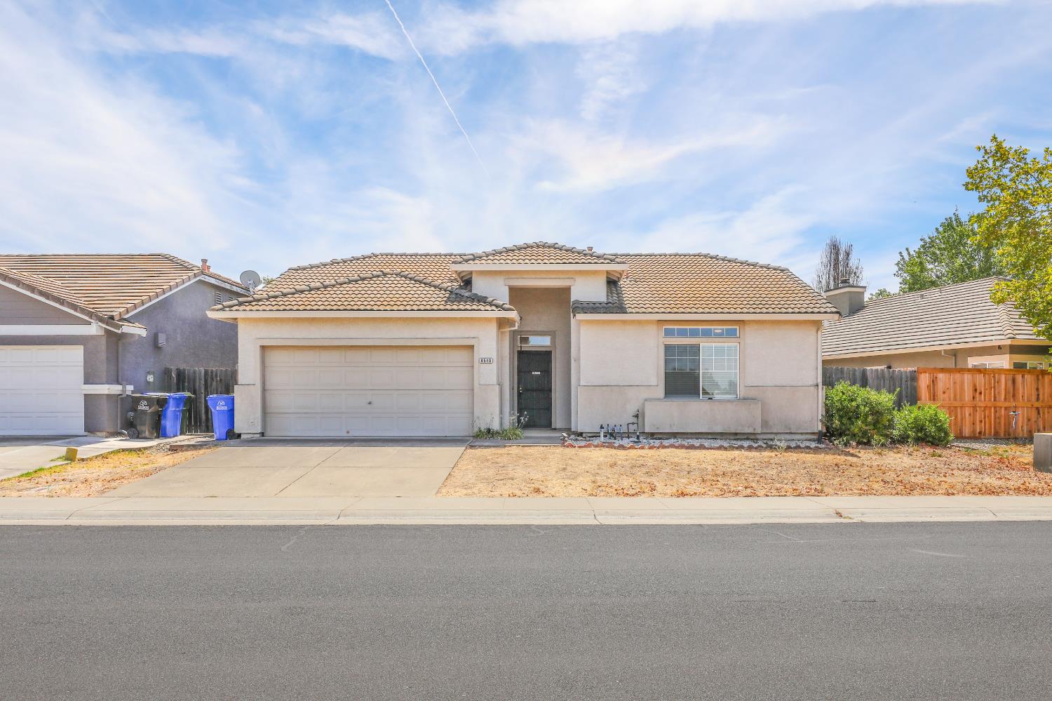 8540 Zinnia Way — photo