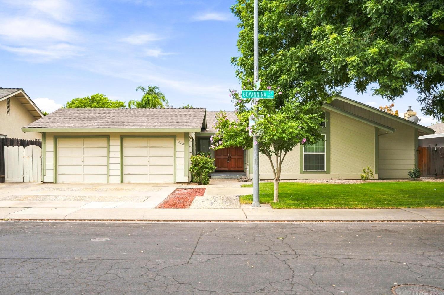 1240 Govannina Drive — photo