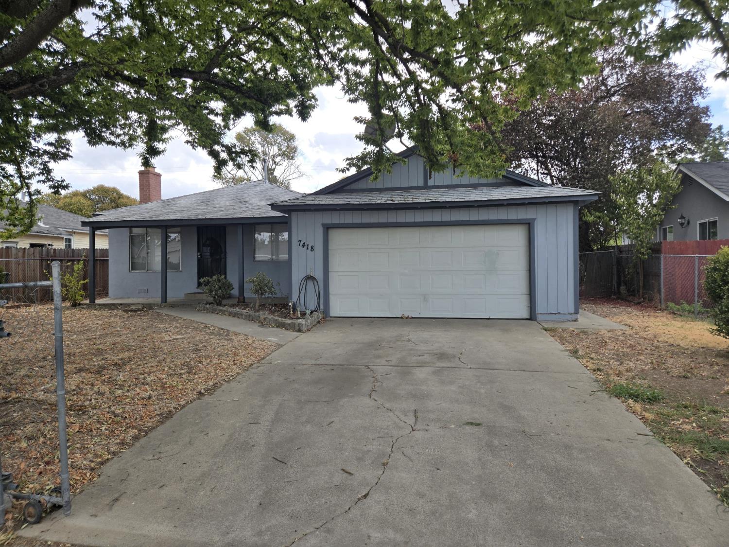 7418 Carella Drive — photo