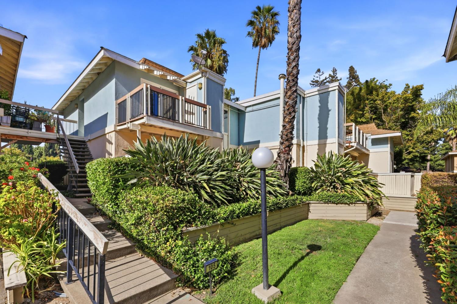 6241 Riverside Boulevard 205 — photo