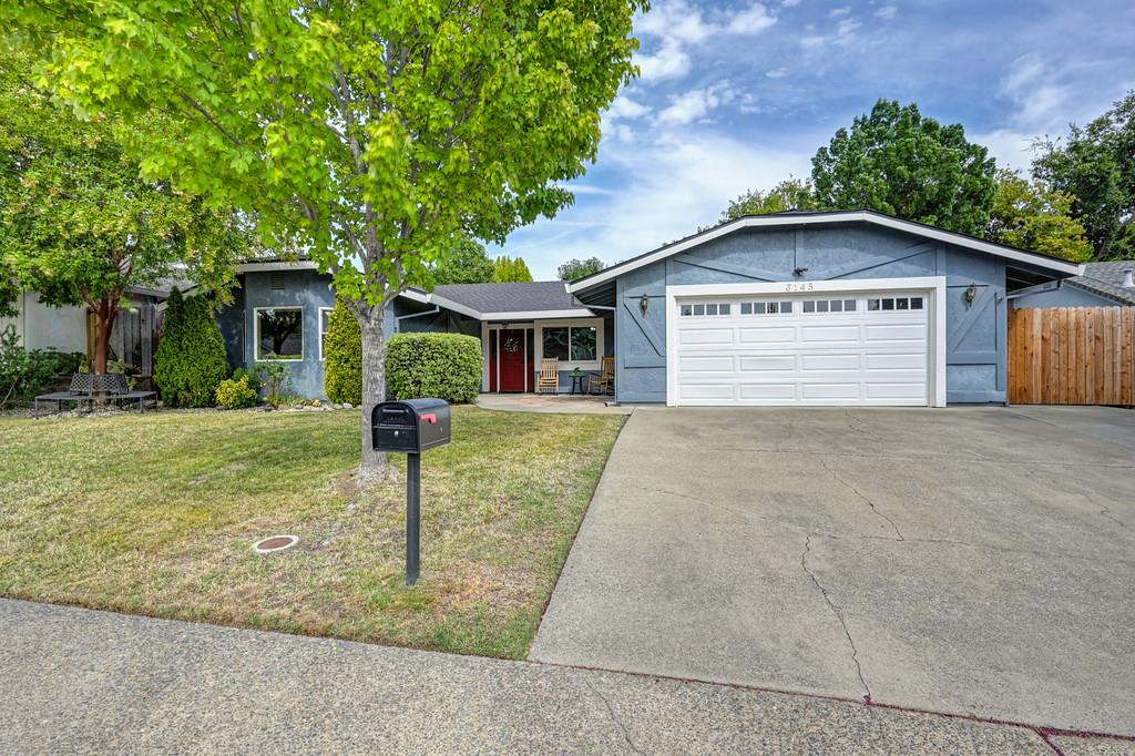 3145 Capistrano Way — photo