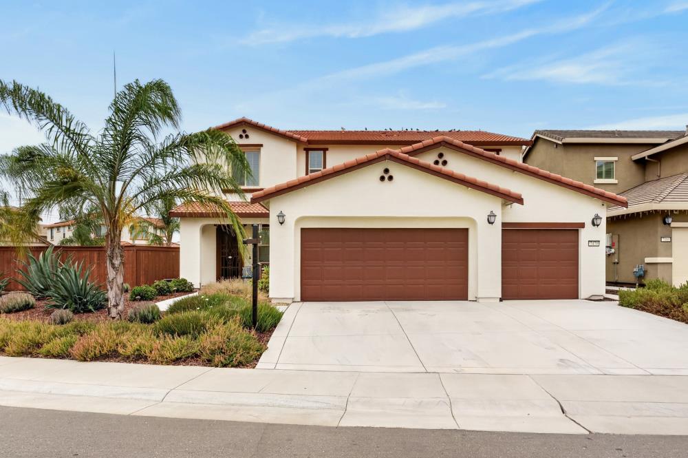 7470 Poinsettia Drive — photo