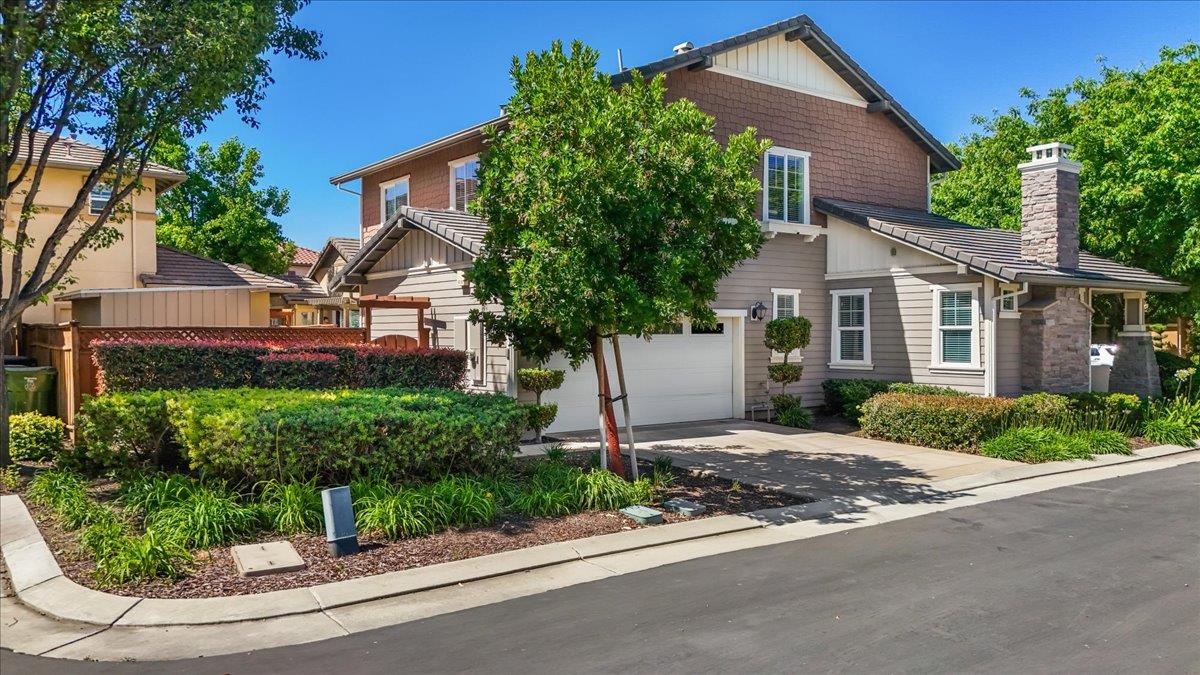 474 N Orinda Court — photo