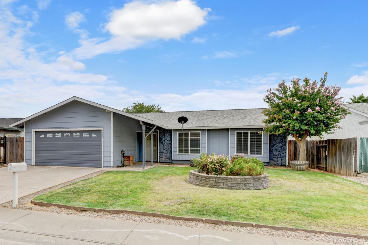 8345 Southfields Circle — photo
