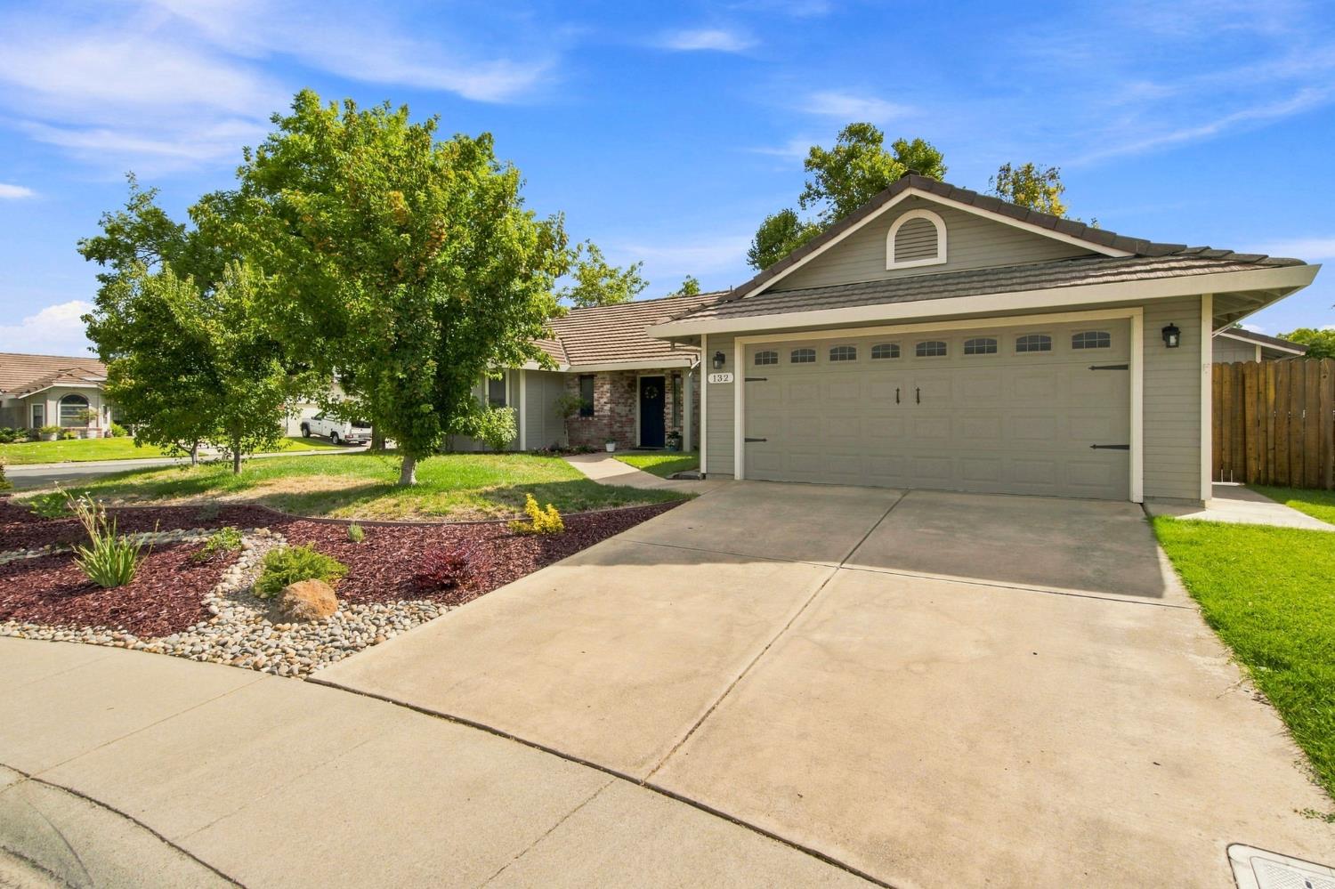132 Fern Court — photo