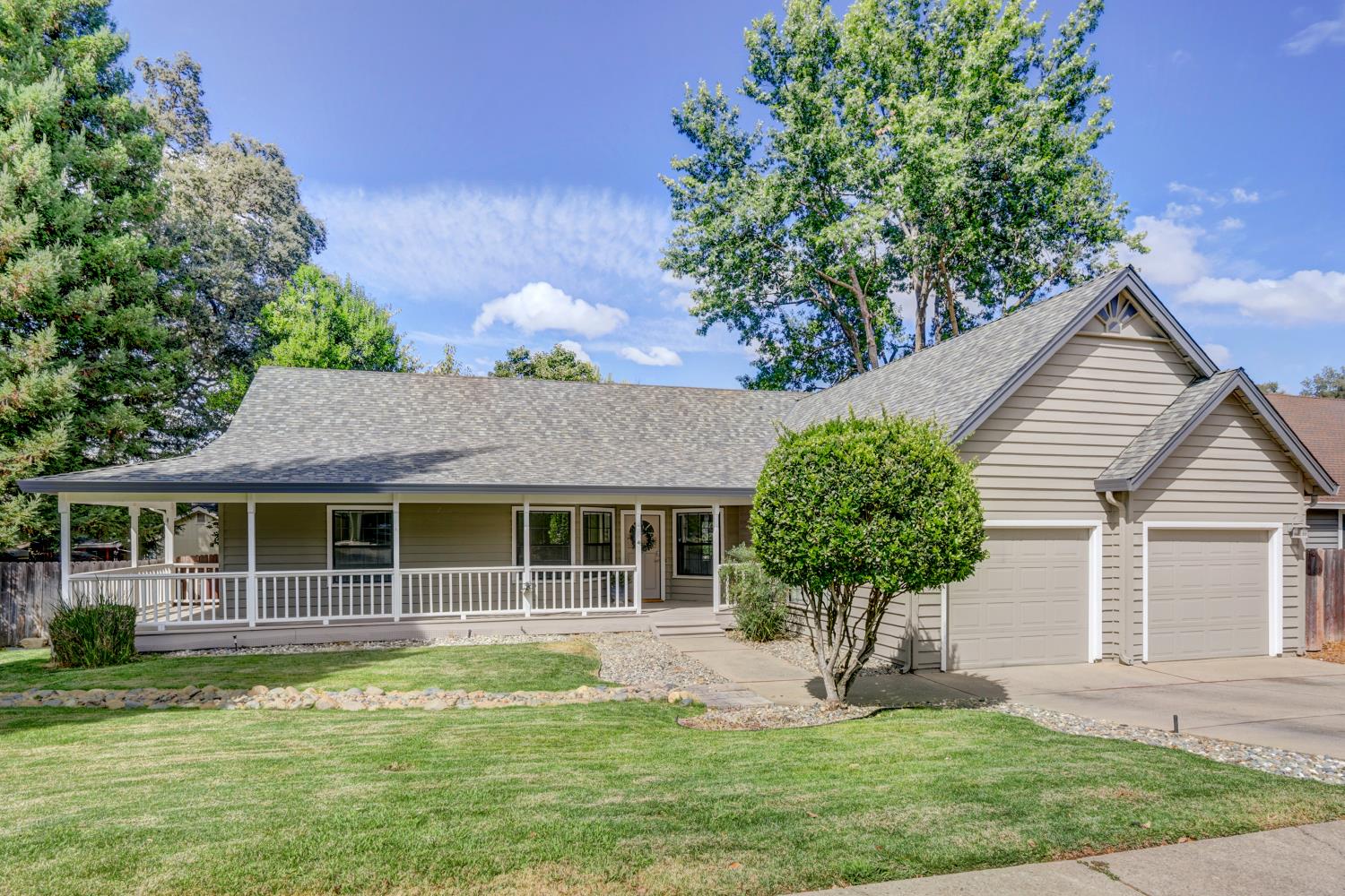 9225 Mott Court — photo