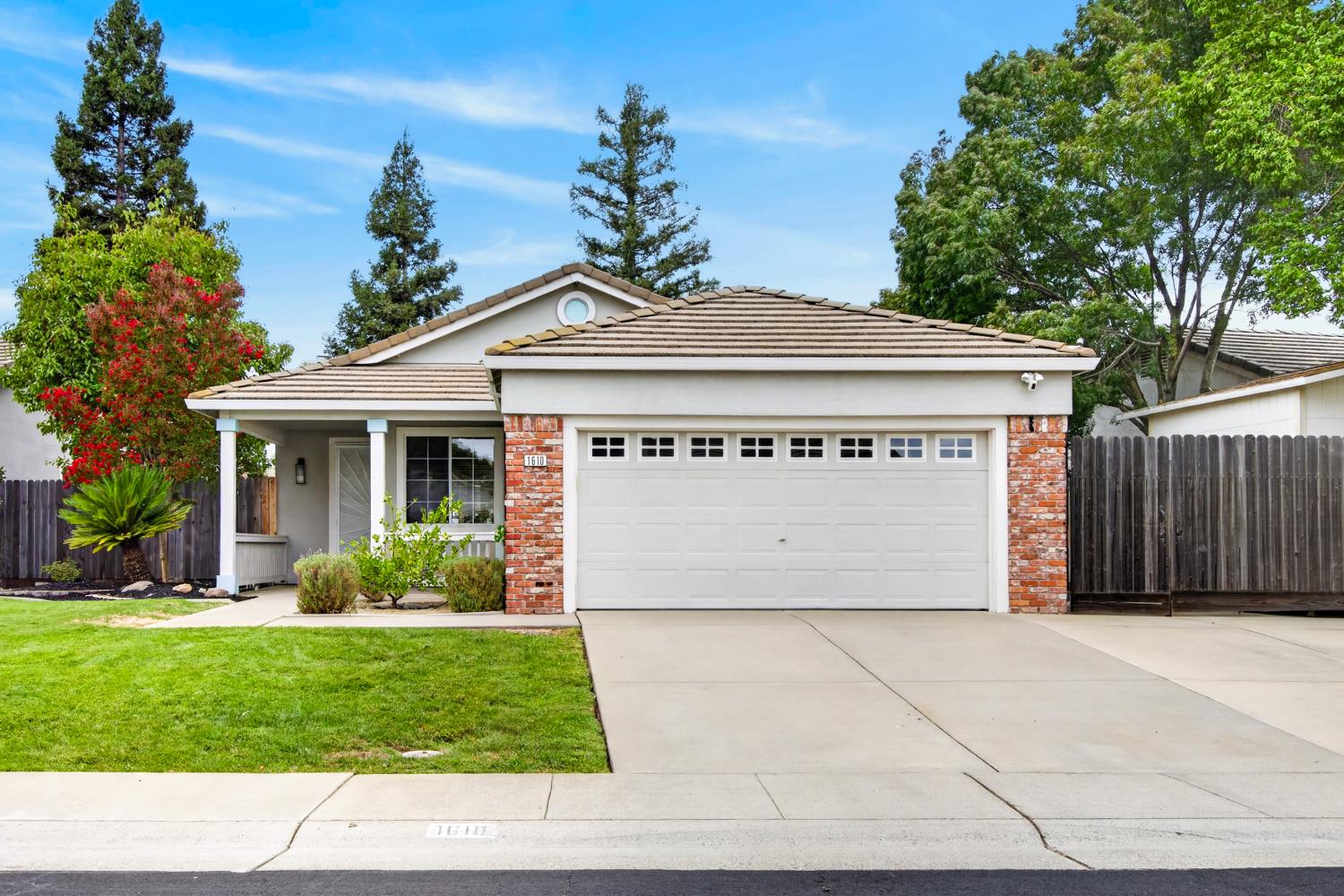 1610 Blanchard Drive — photo
