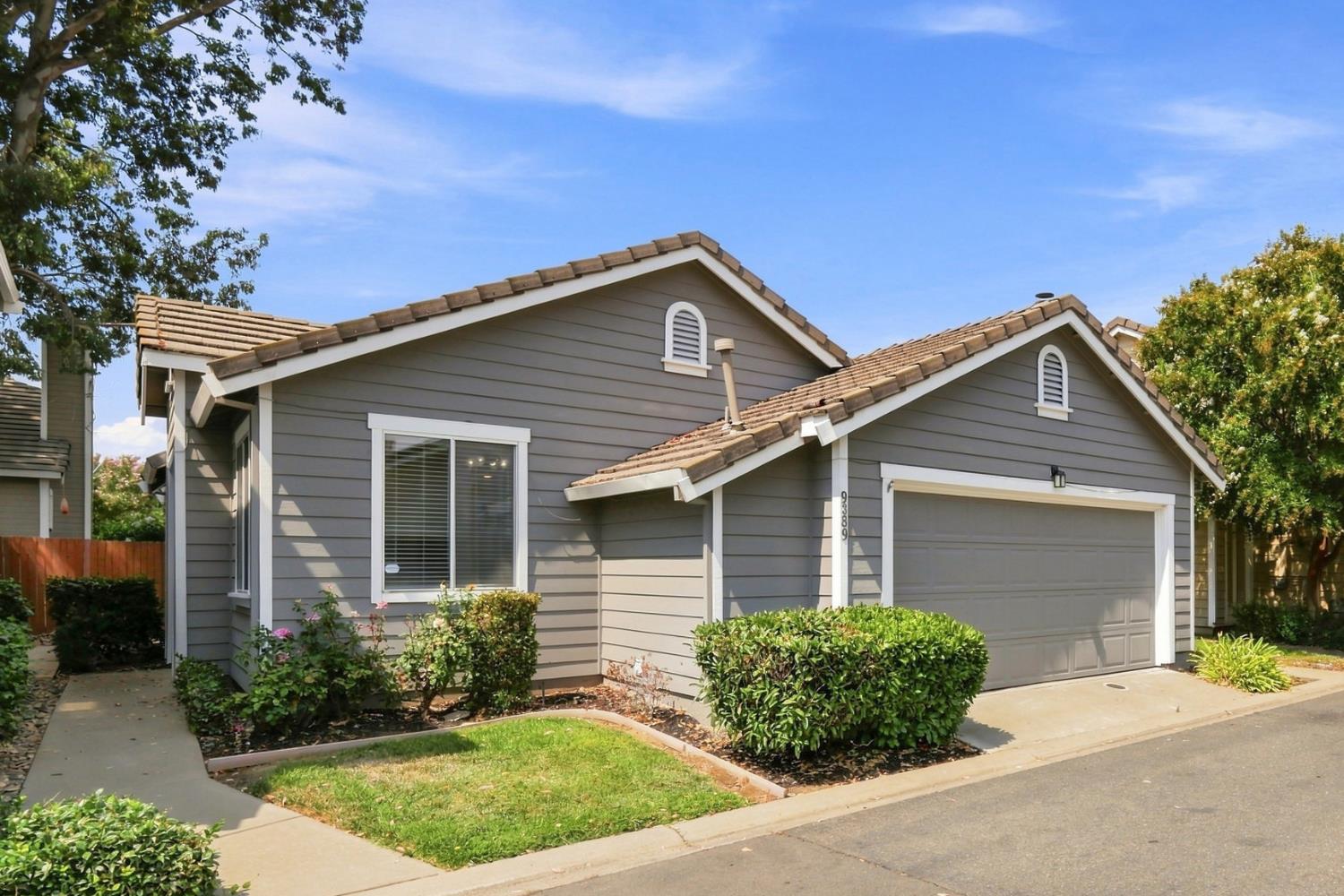 9389 Laguna Pointe Way — photo