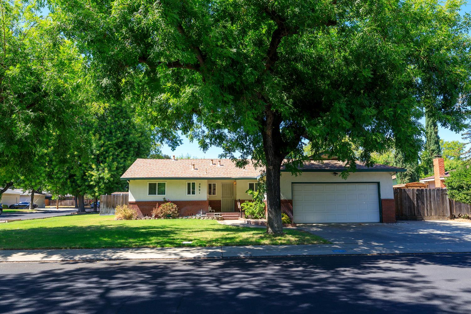 2901 Hemminger Way — photo