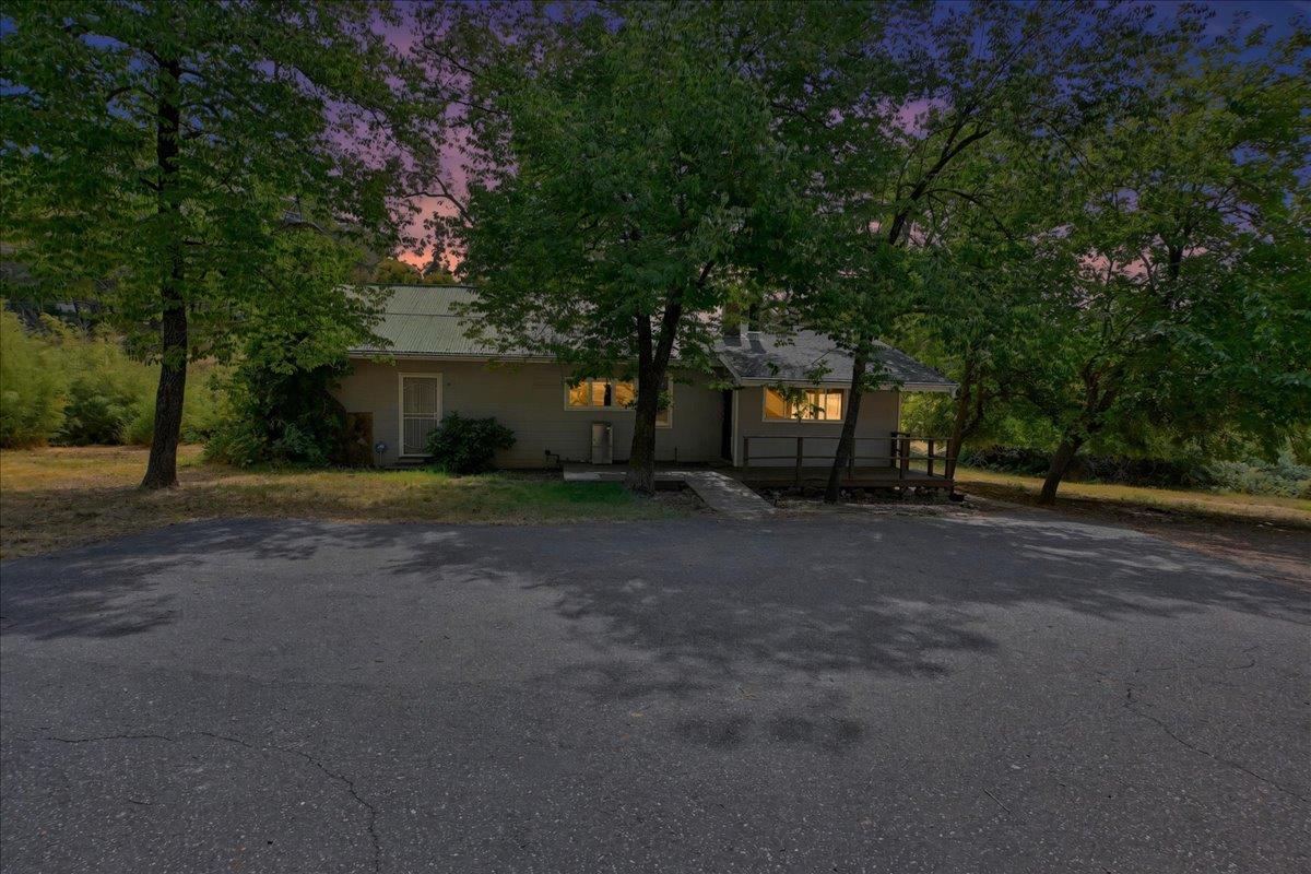 10501 Wolf Drive — photo