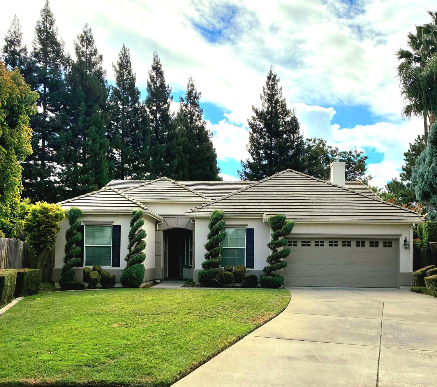 2670 Baybridge Court — photo