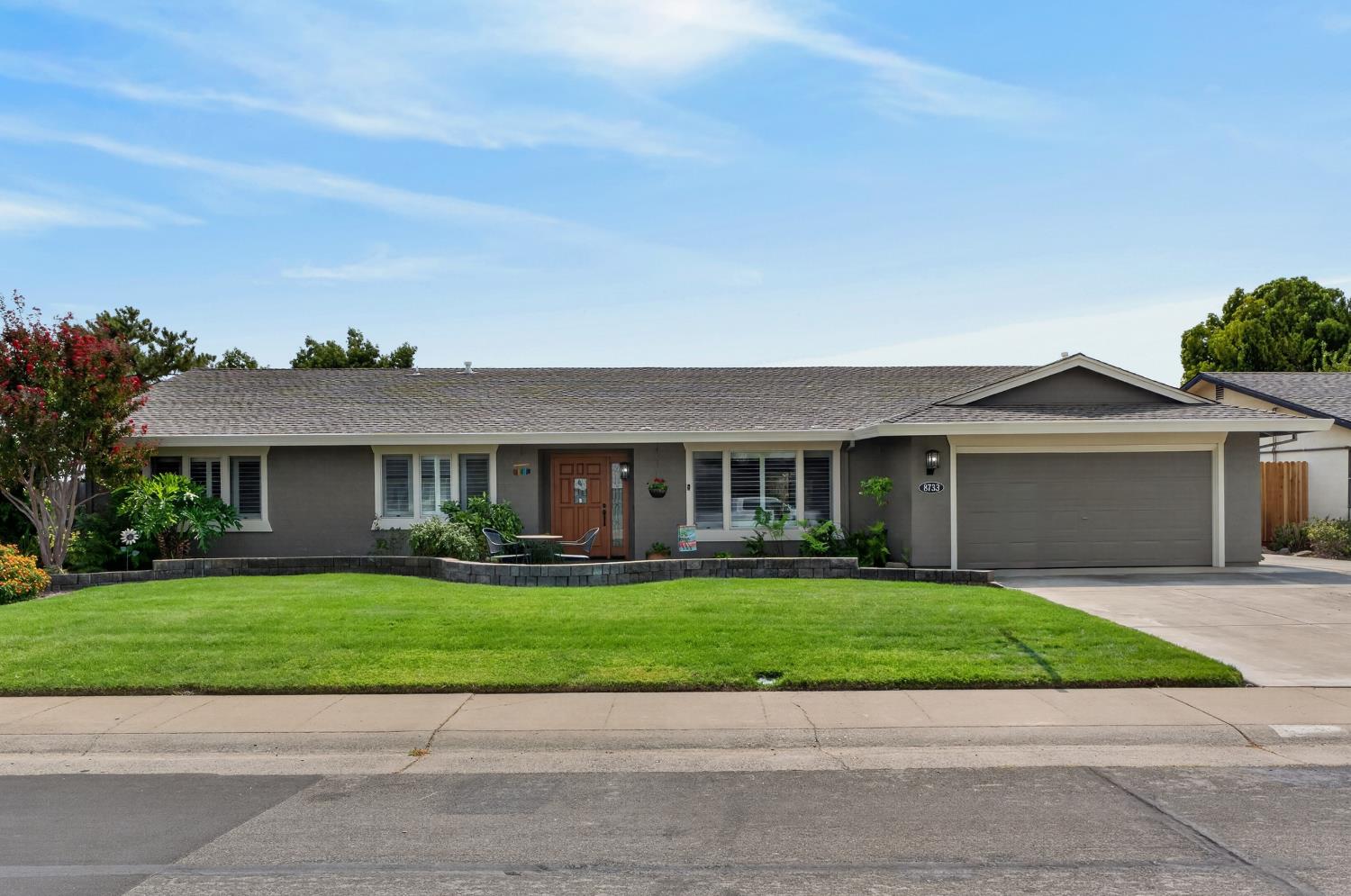 8733 Elk Ridge Way — photo