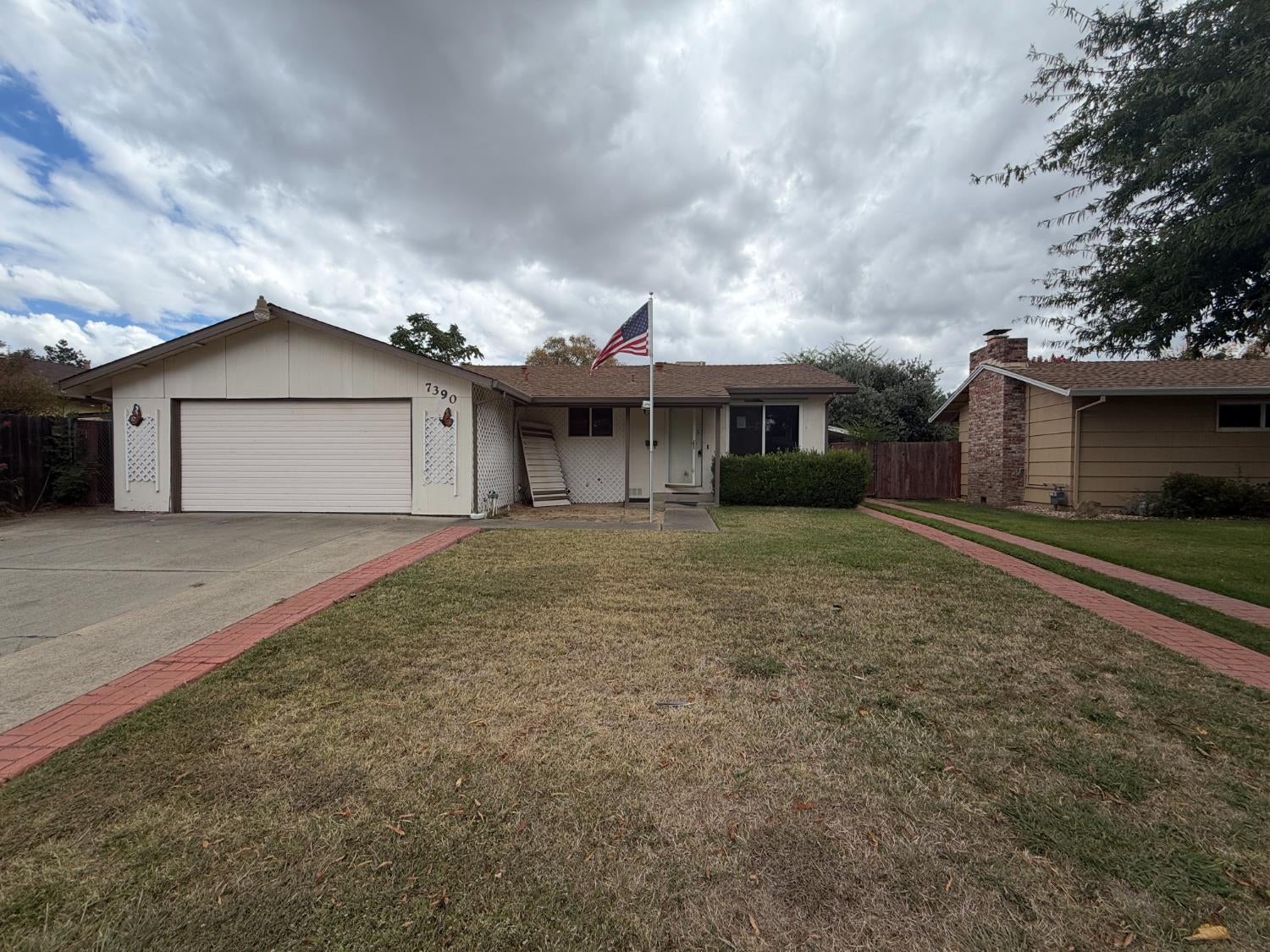 7390 Cranston Way — photo
