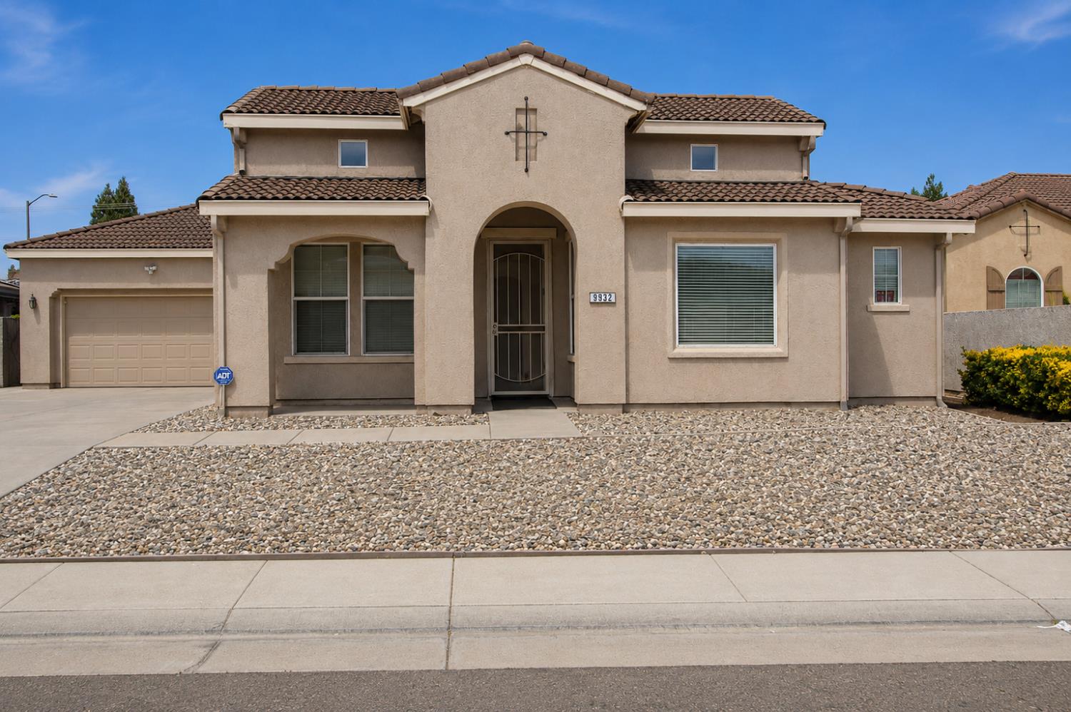 9932 Diamonte Way — photo