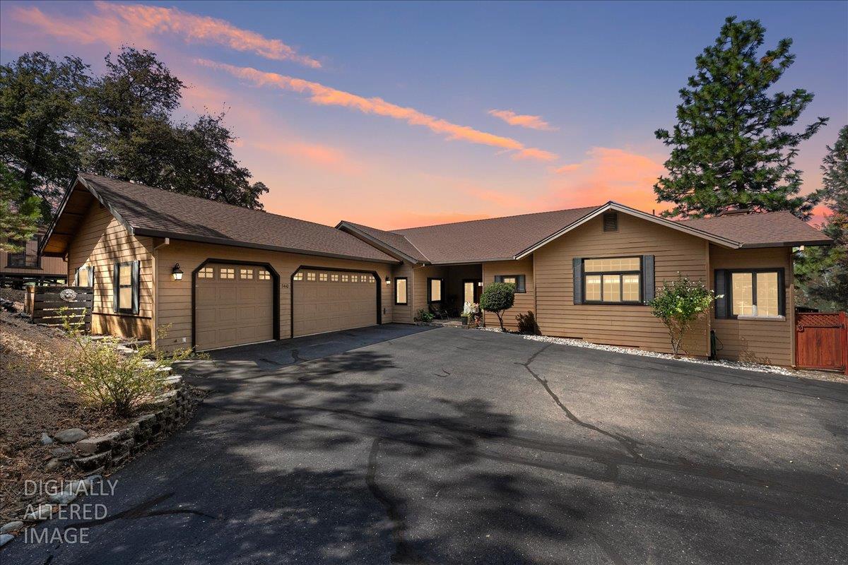 7410 White Oak Drive — photo