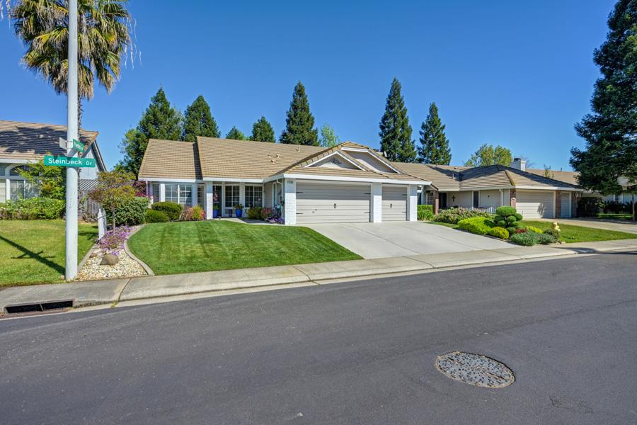 1506 Steinbeck Drive — photo
