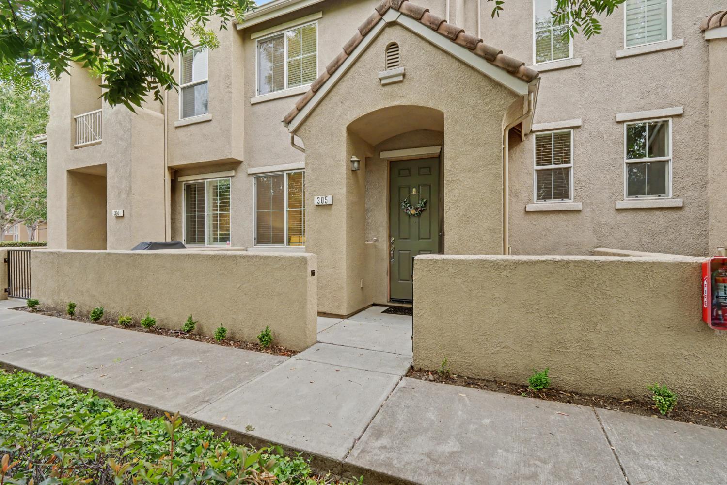 305 Dante Circle — photo