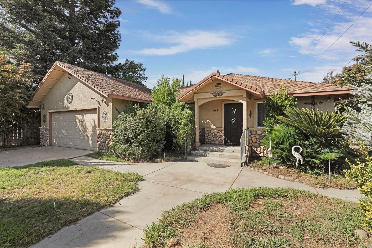 989 Mokelumne Street — photo