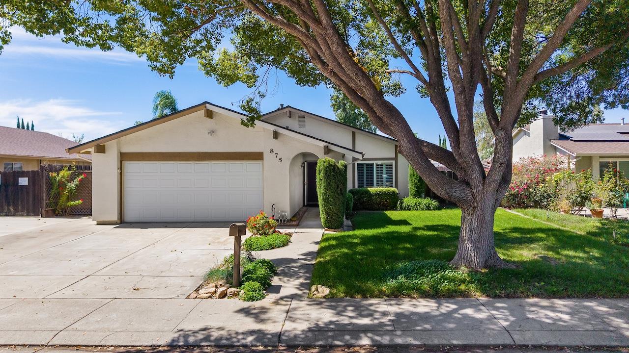875 Joranollo Drive — photo