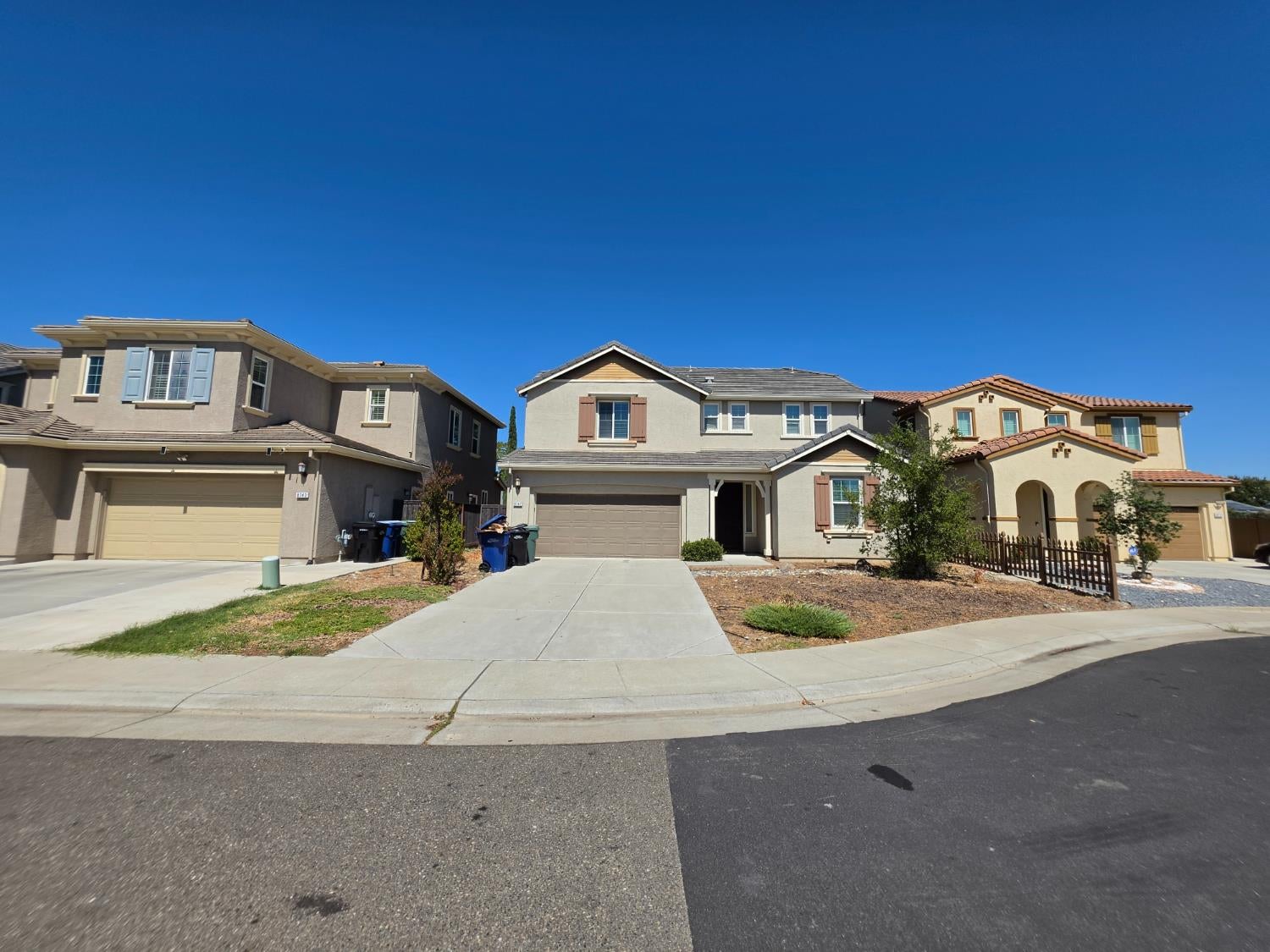 8747 Esperia Way — photo