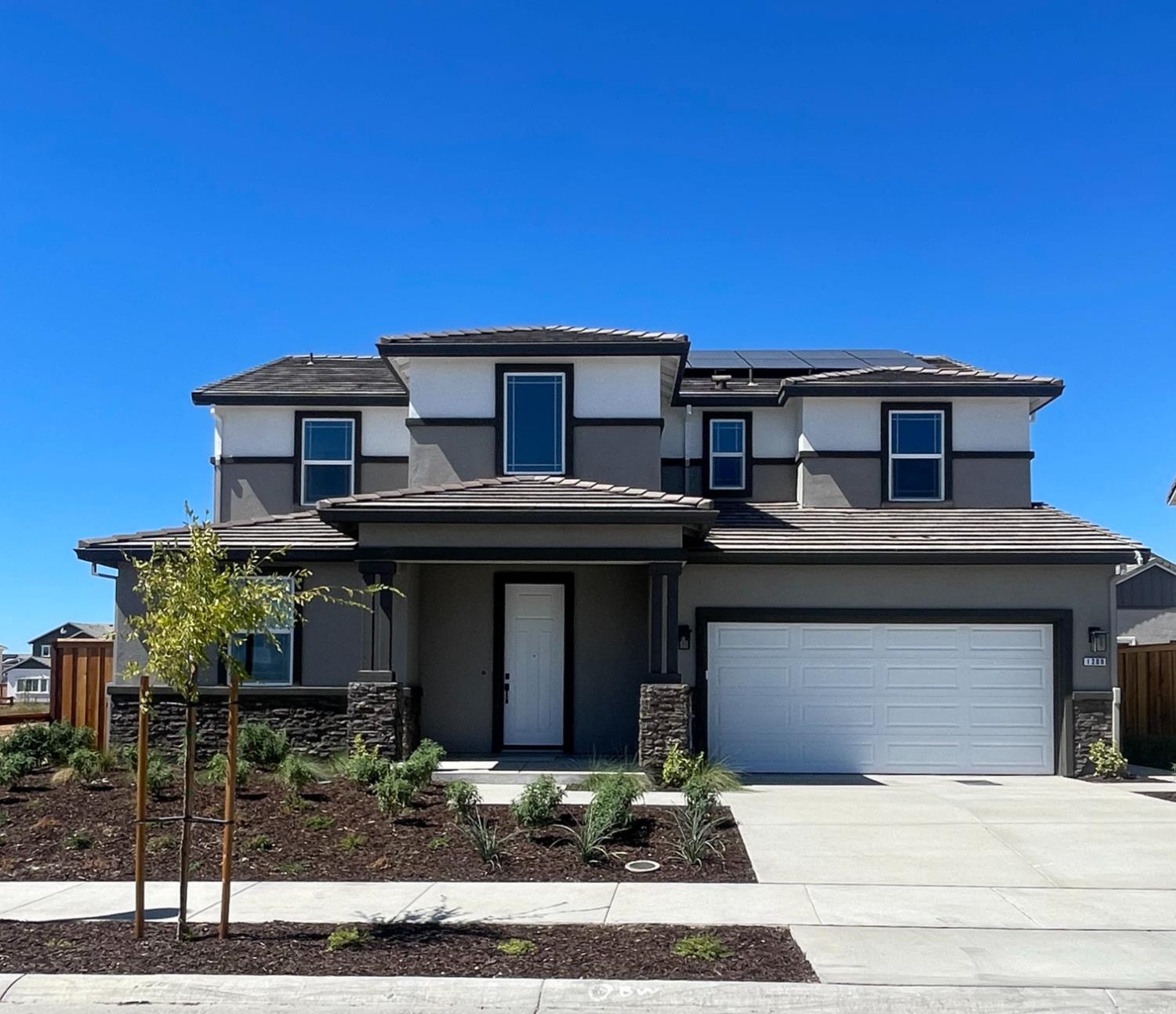 1209 Silver Feather Way — photo