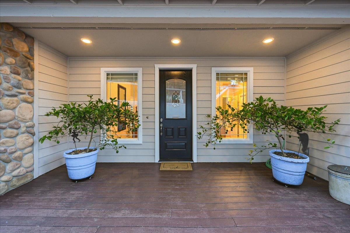 17467 Norlene Way — photo