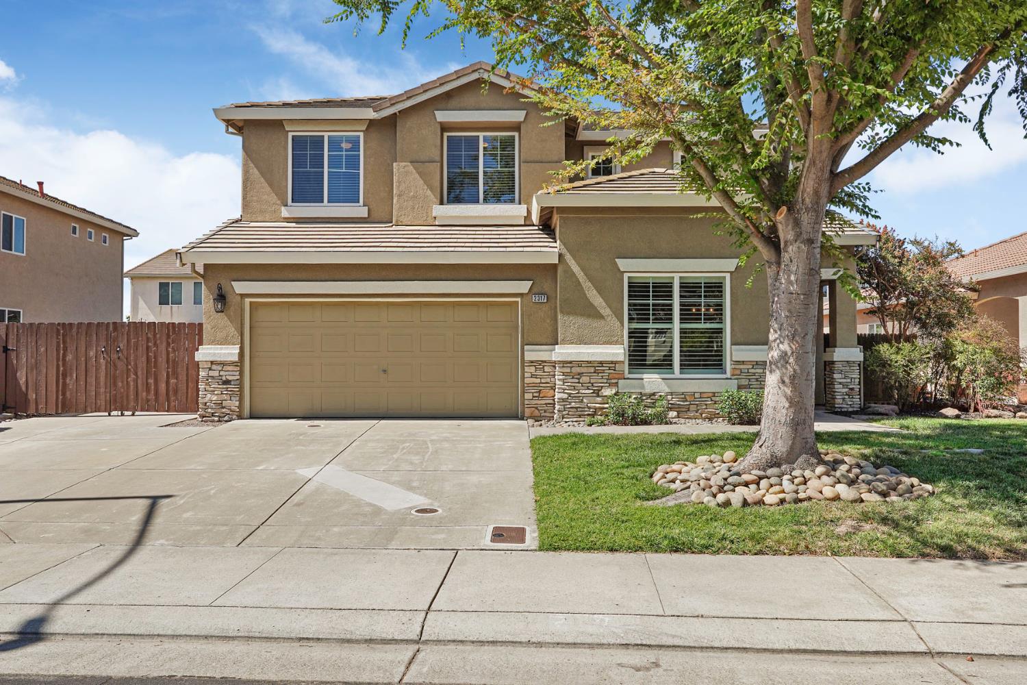 2317 Autumn Oak Place — photo