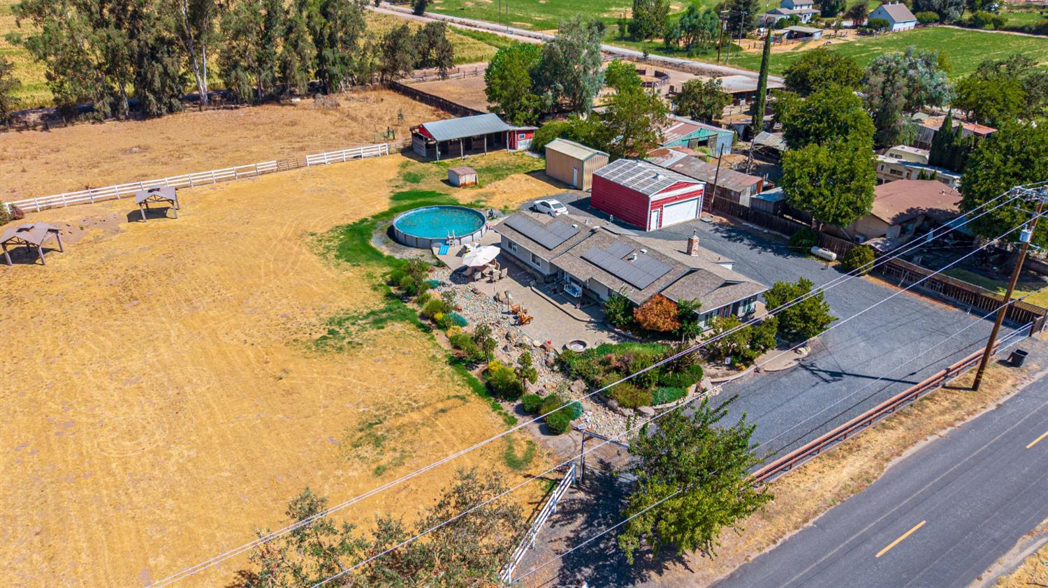 10419 Alvarado Road — photo