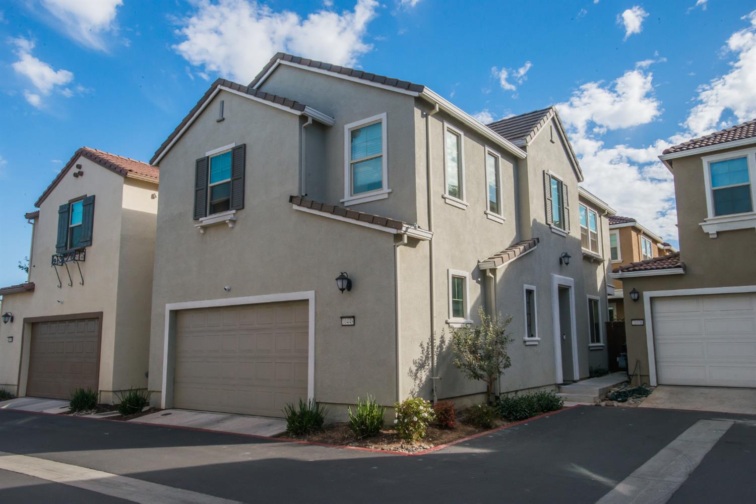 10448 Oboe Way — photo