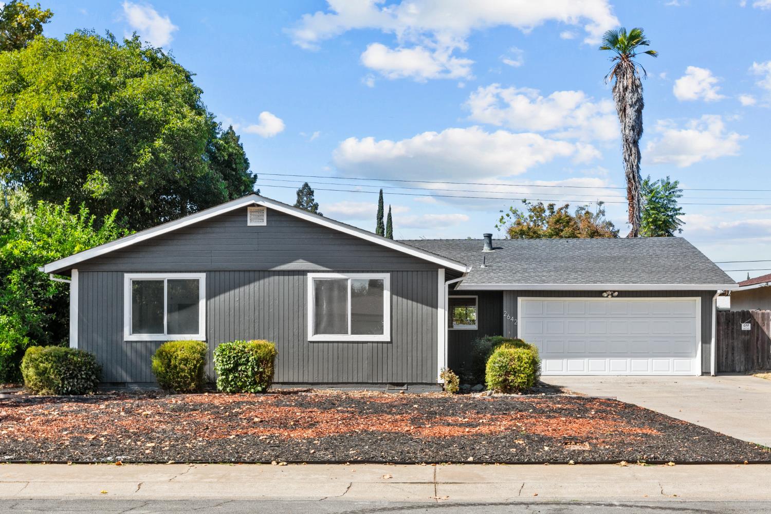 2642 El Segundo Dr — photo
