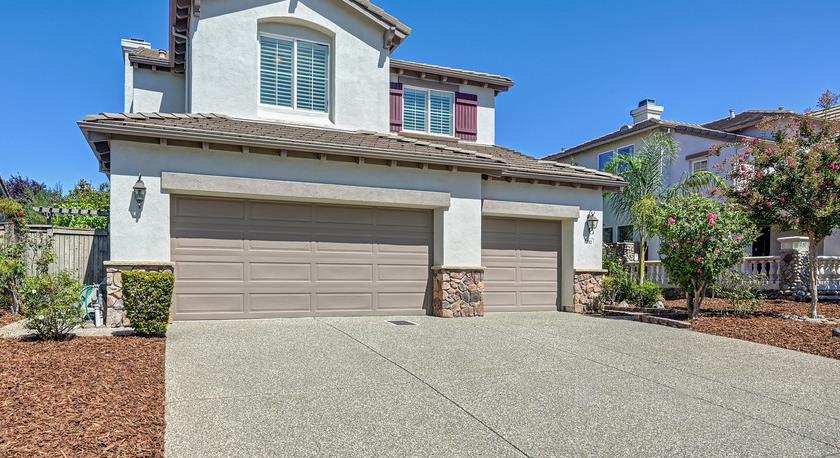 6792 Maple Creek Dr — photo