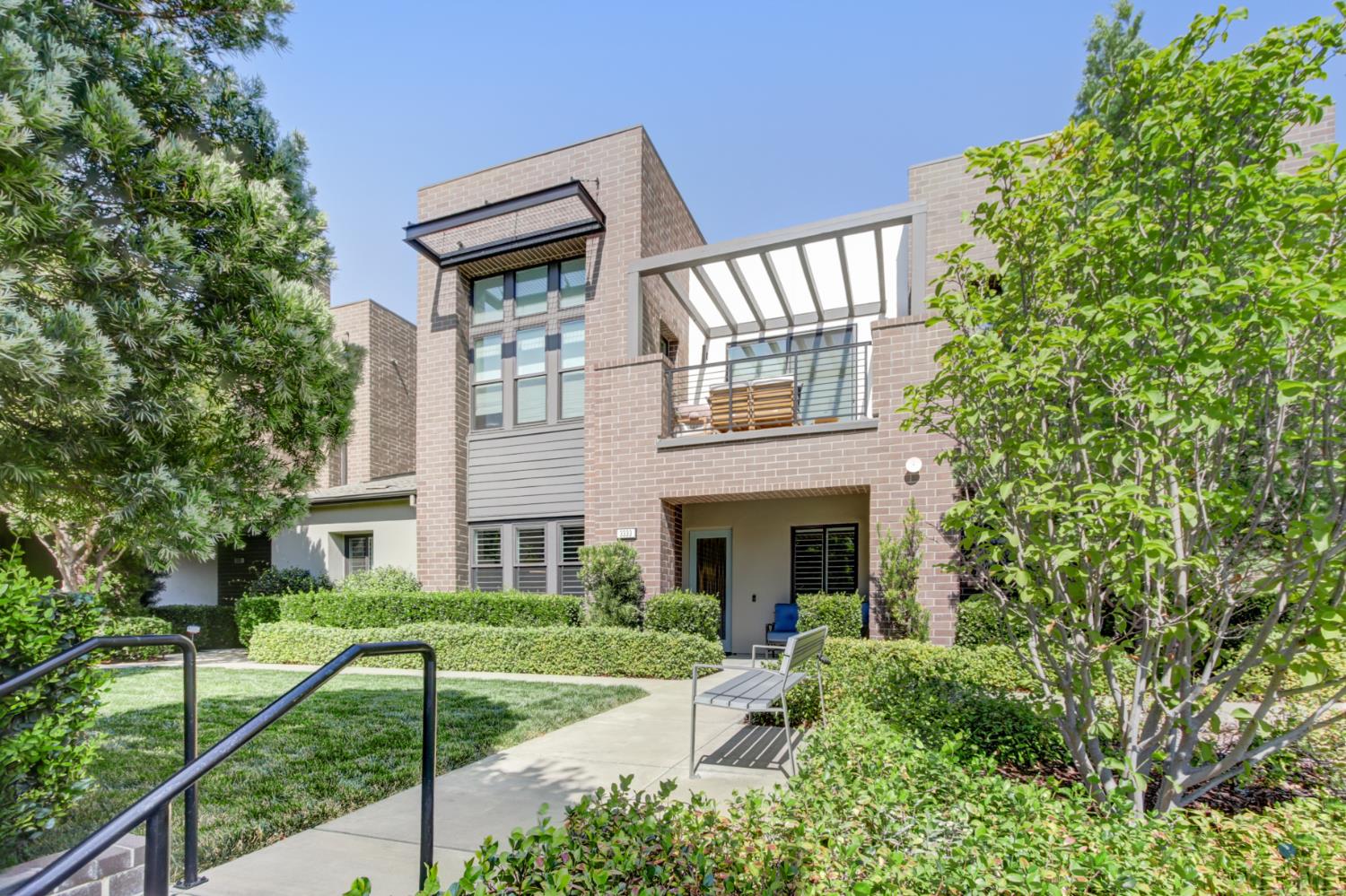 3333 Mckinley Village Way — photo