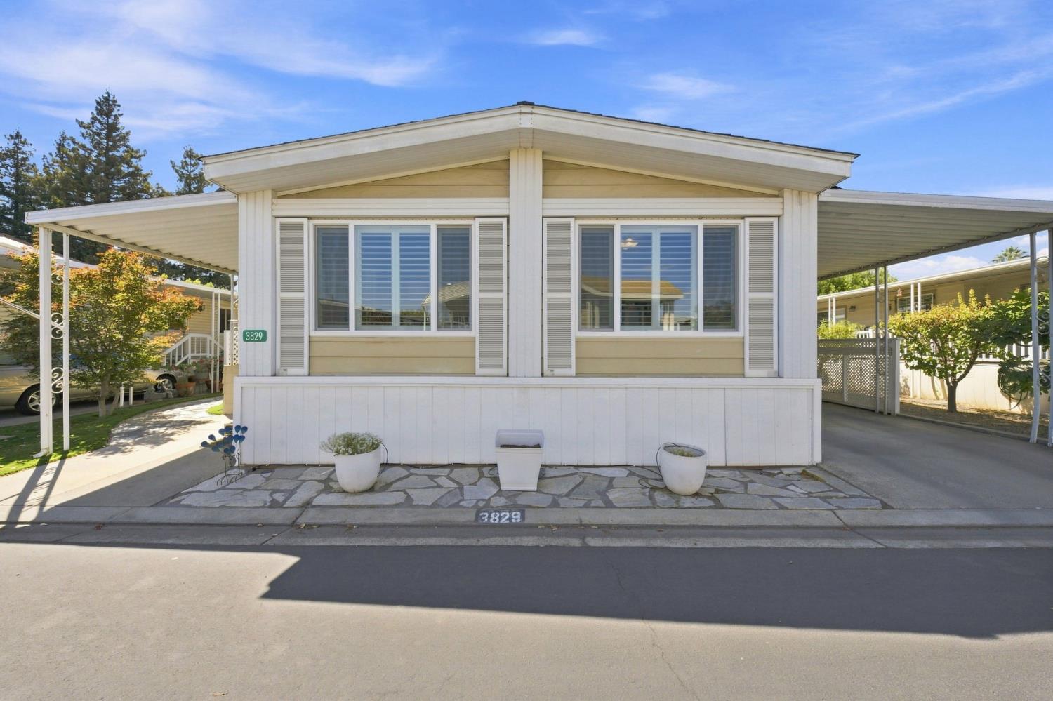 3829 Surfside Drive 129 — photo