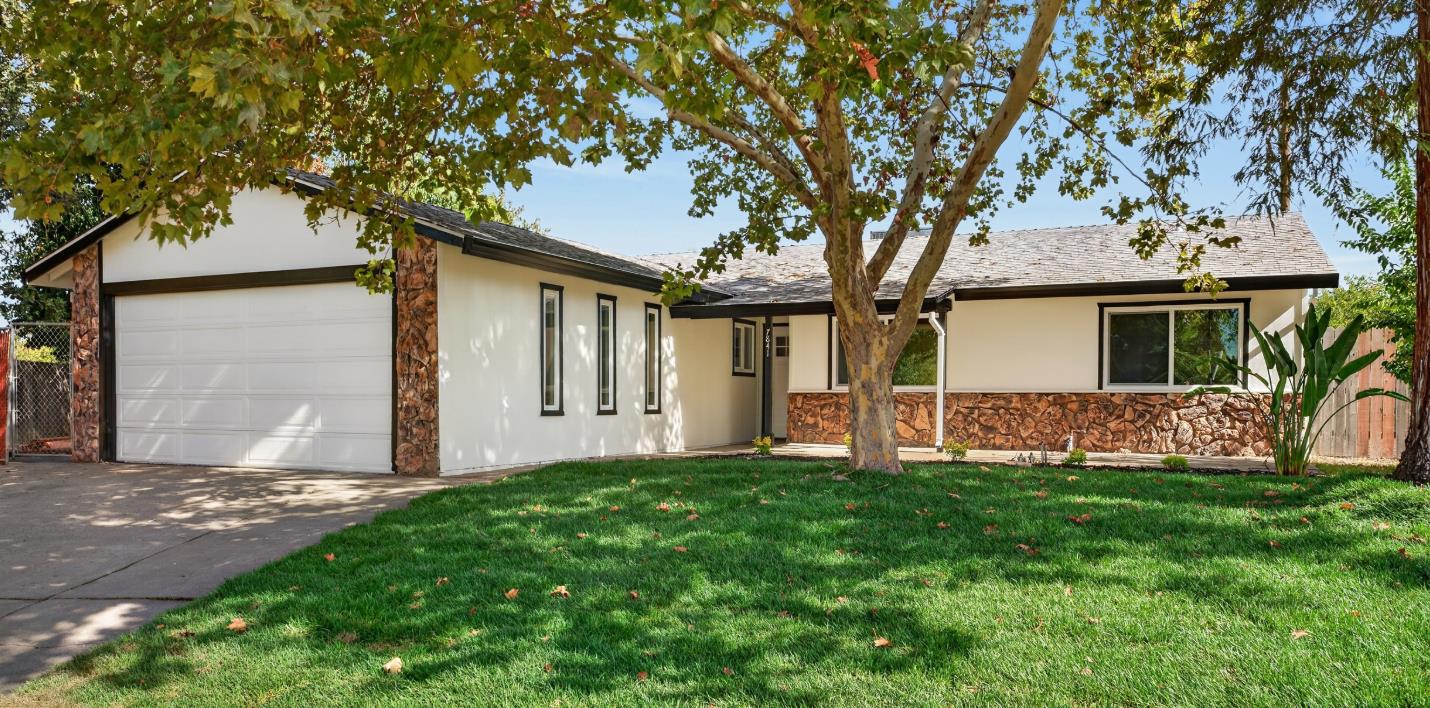 7841 Tabare Court — photo