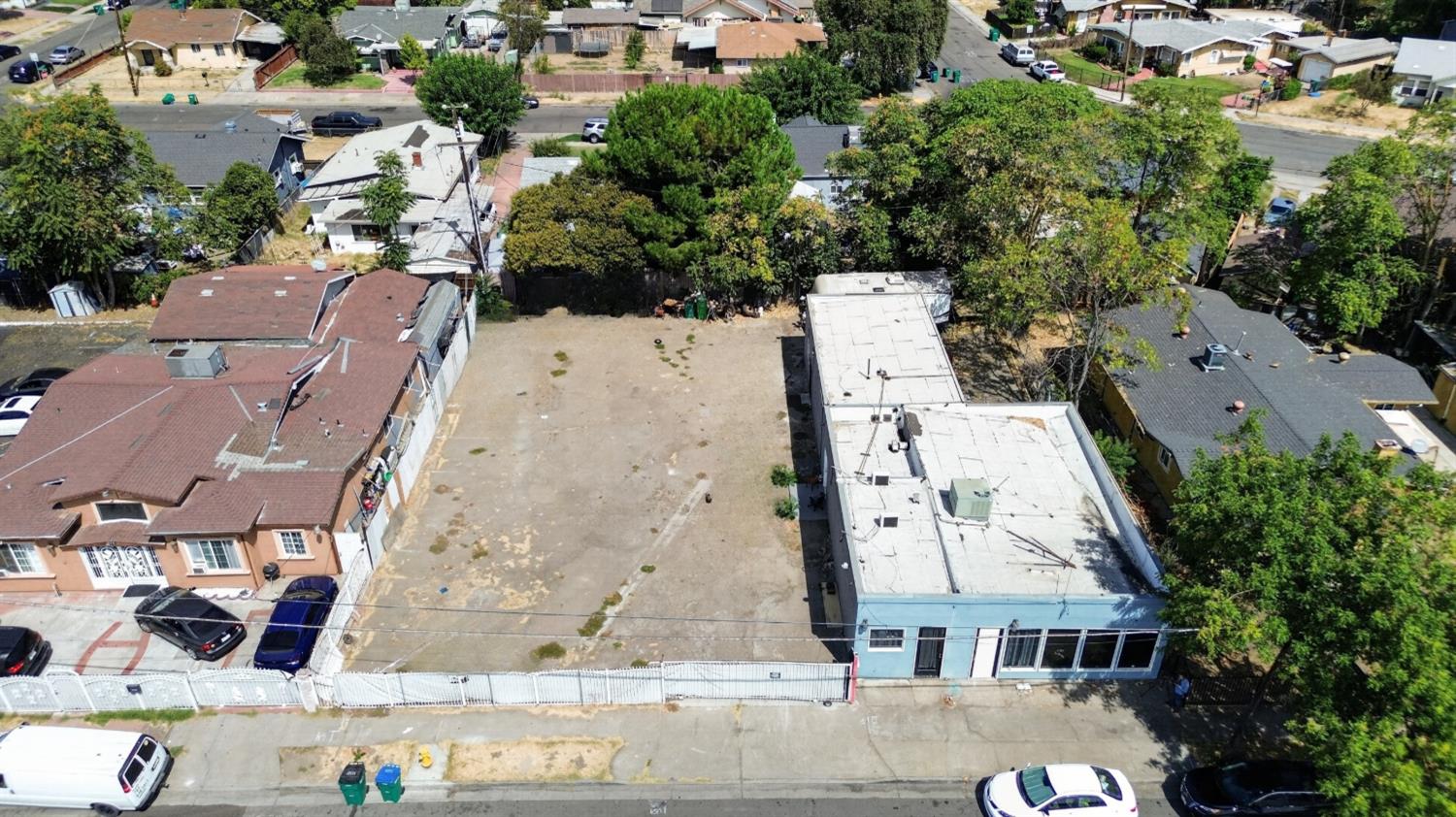 1133 E Harding Way — photo