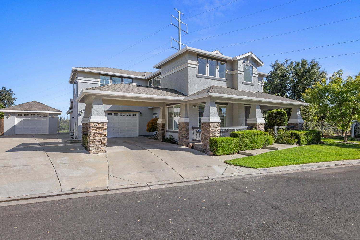 1584 Irvin Court — photo